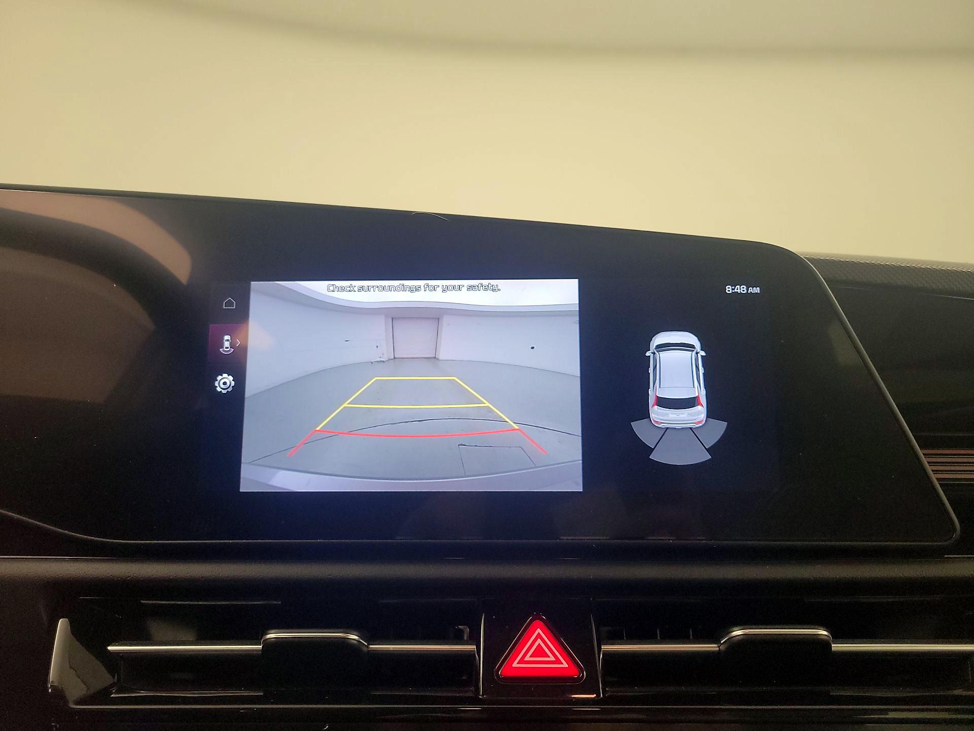 Thumbnail: 2023 Kia Niro - 15