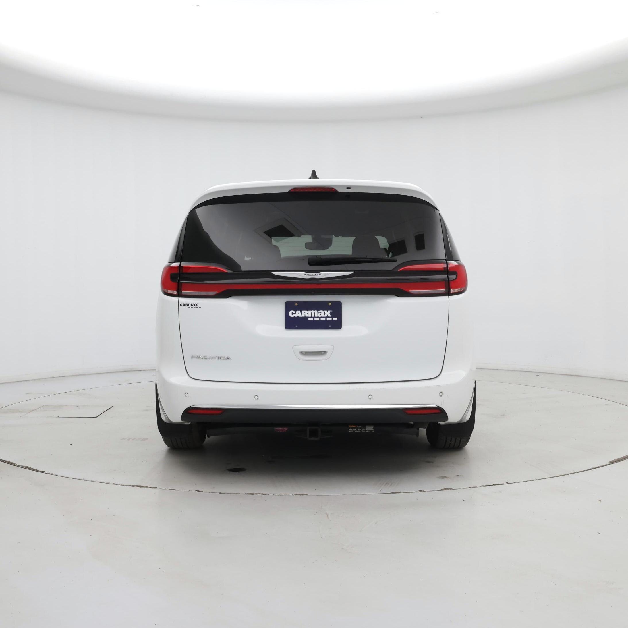 Thumbnail: 2023 Chrysler Pacifica - 6