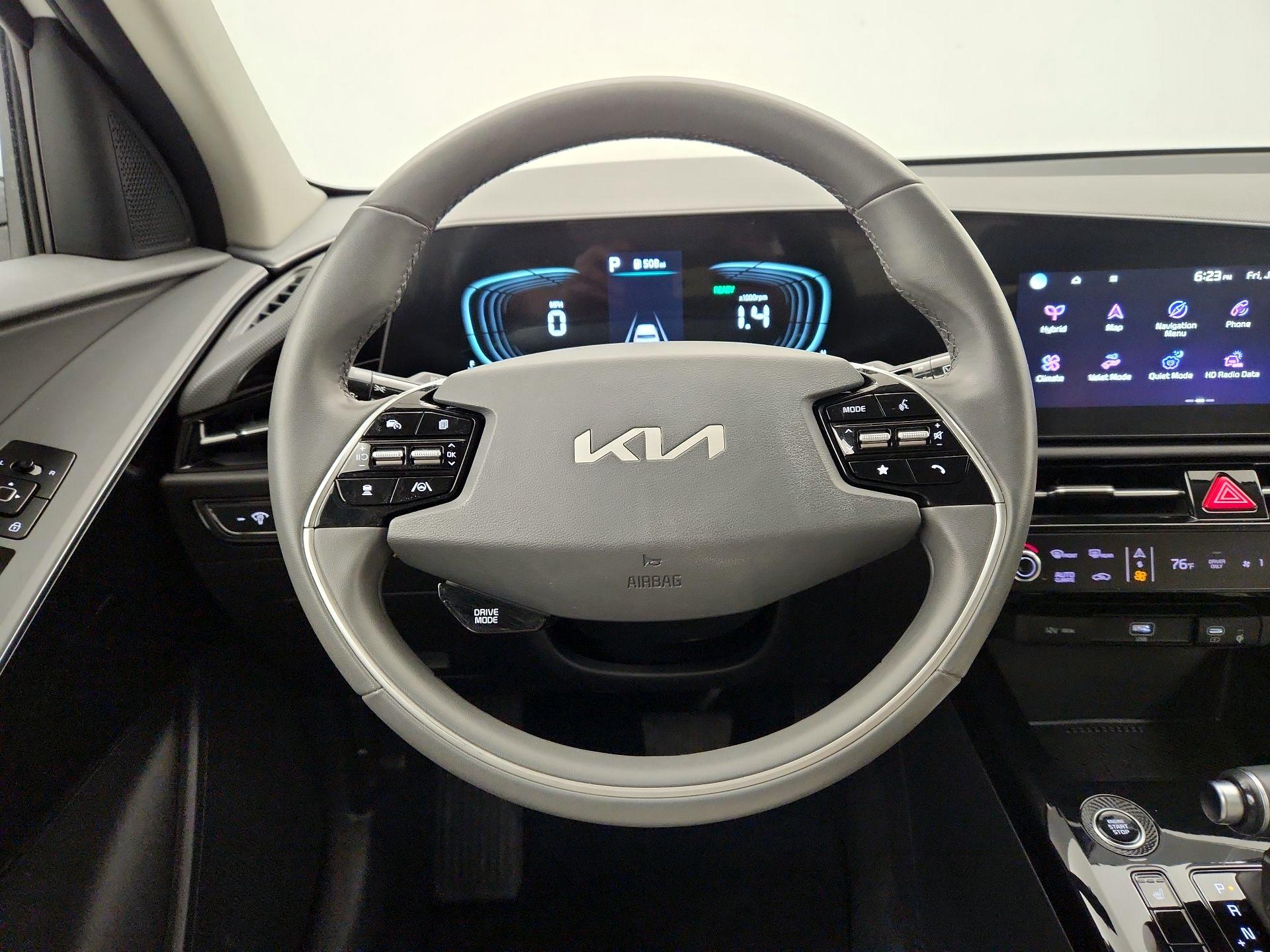 Thumbnail: 2023 Kia Niro - 10