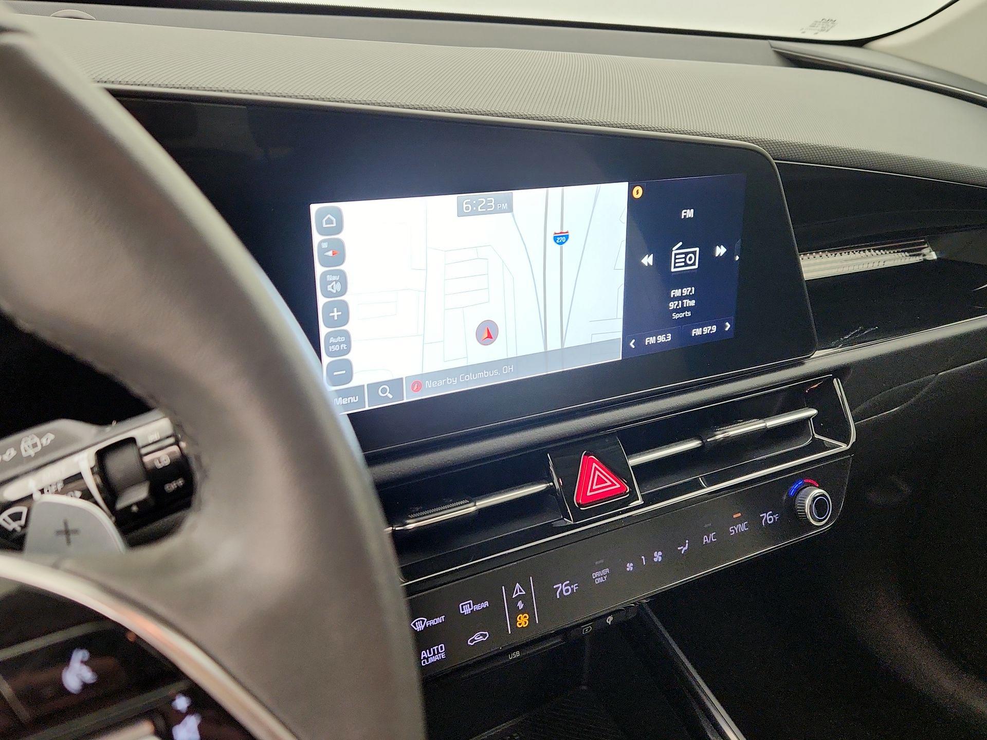 Thumbnail: 2023 Kia Niro - 14