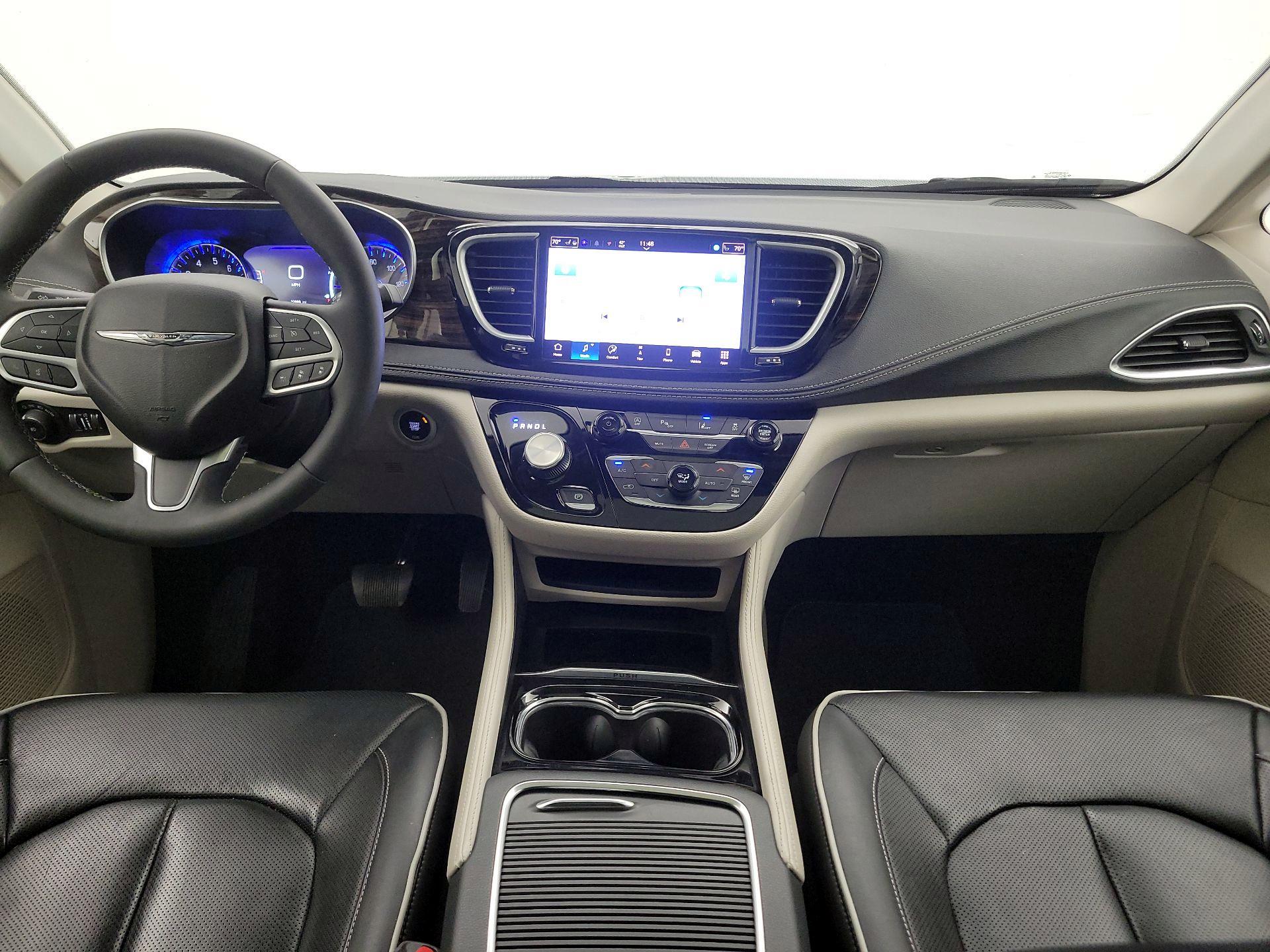 Thumbnail: 2024 Chrysler Pacifica - 9