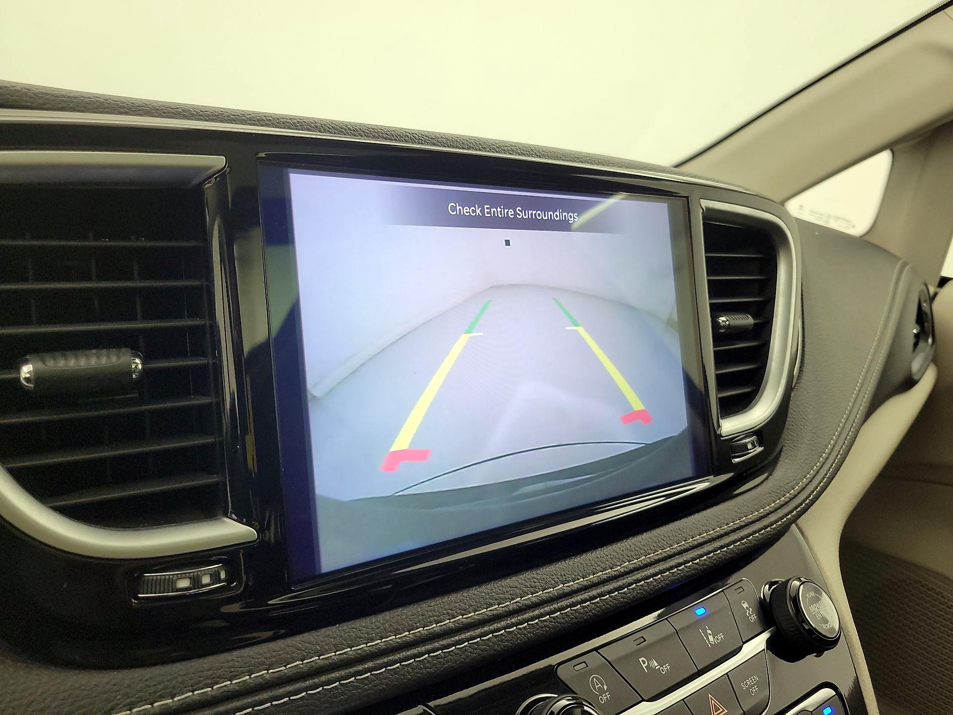 Thumbnail: 2024 Chrysler Pacifica - 15