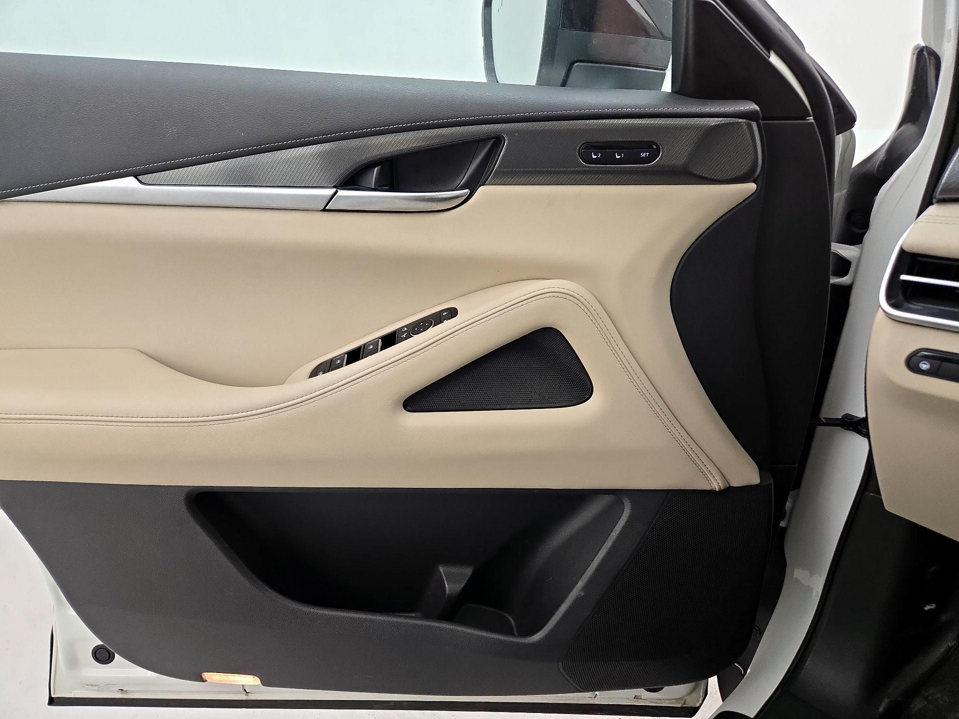 Thumbnail: 2023 INFINITI QX60 - 12