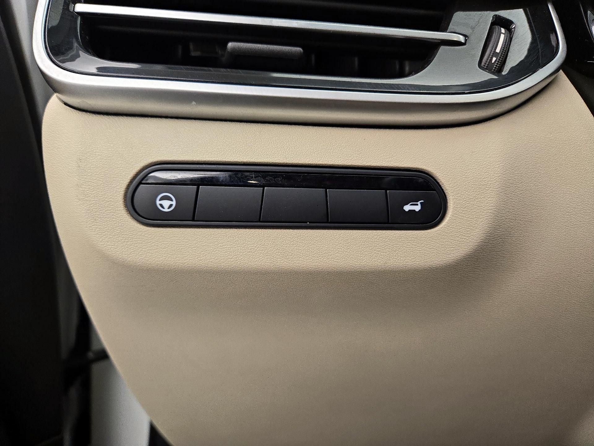 Thumbnail: 2023 INFINITI QX60 - 13