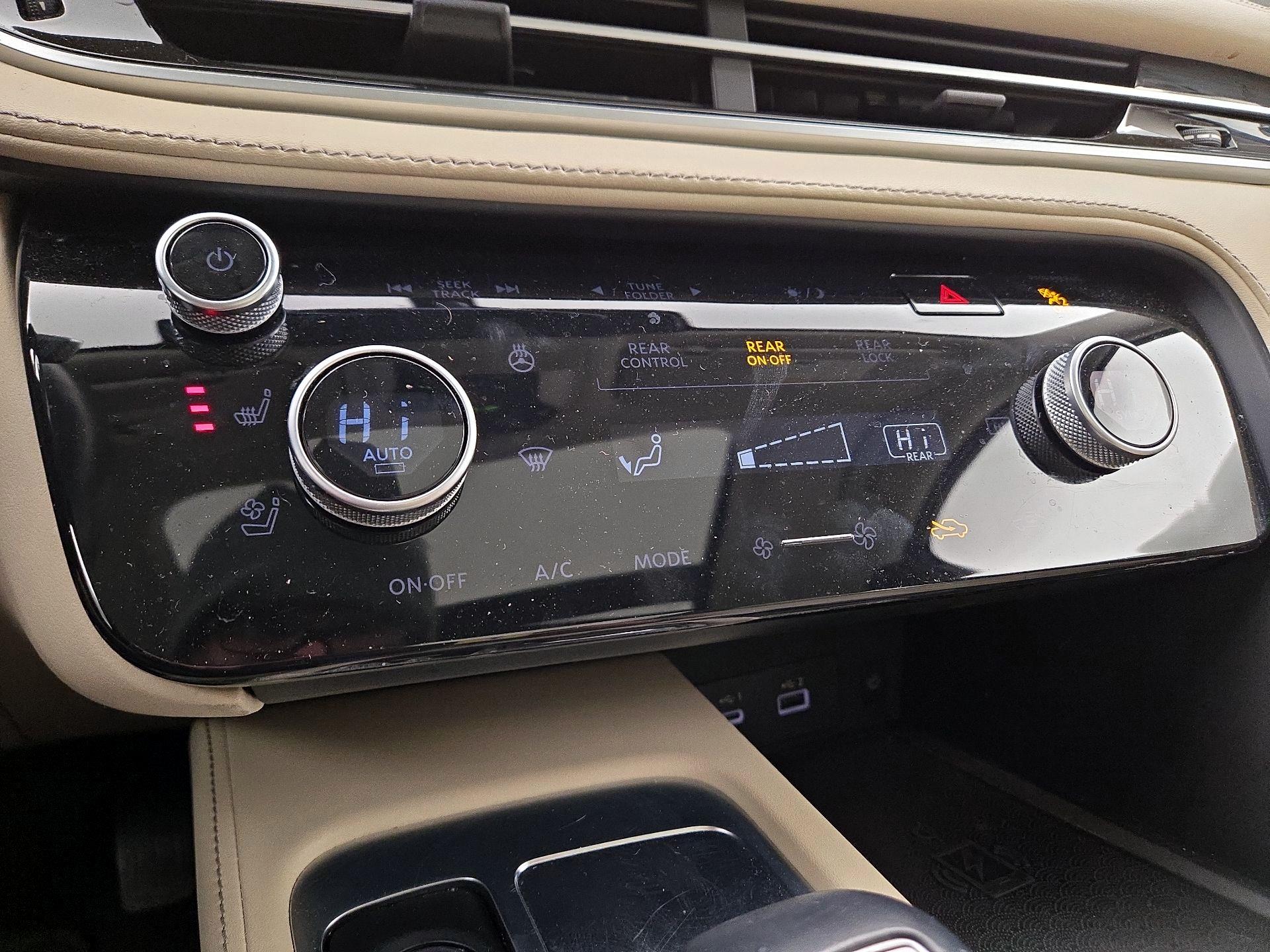 Thumbnail: 2023 INFINITI QX60 - 17