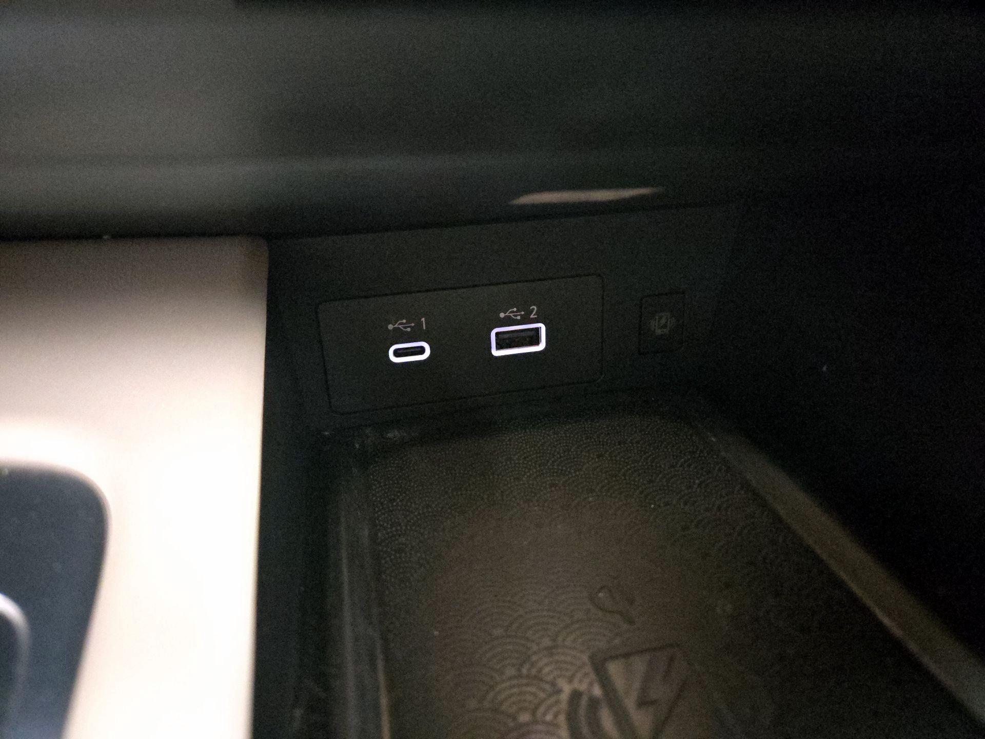 Thumbnail: 2023 INFINITI QX60 - 19