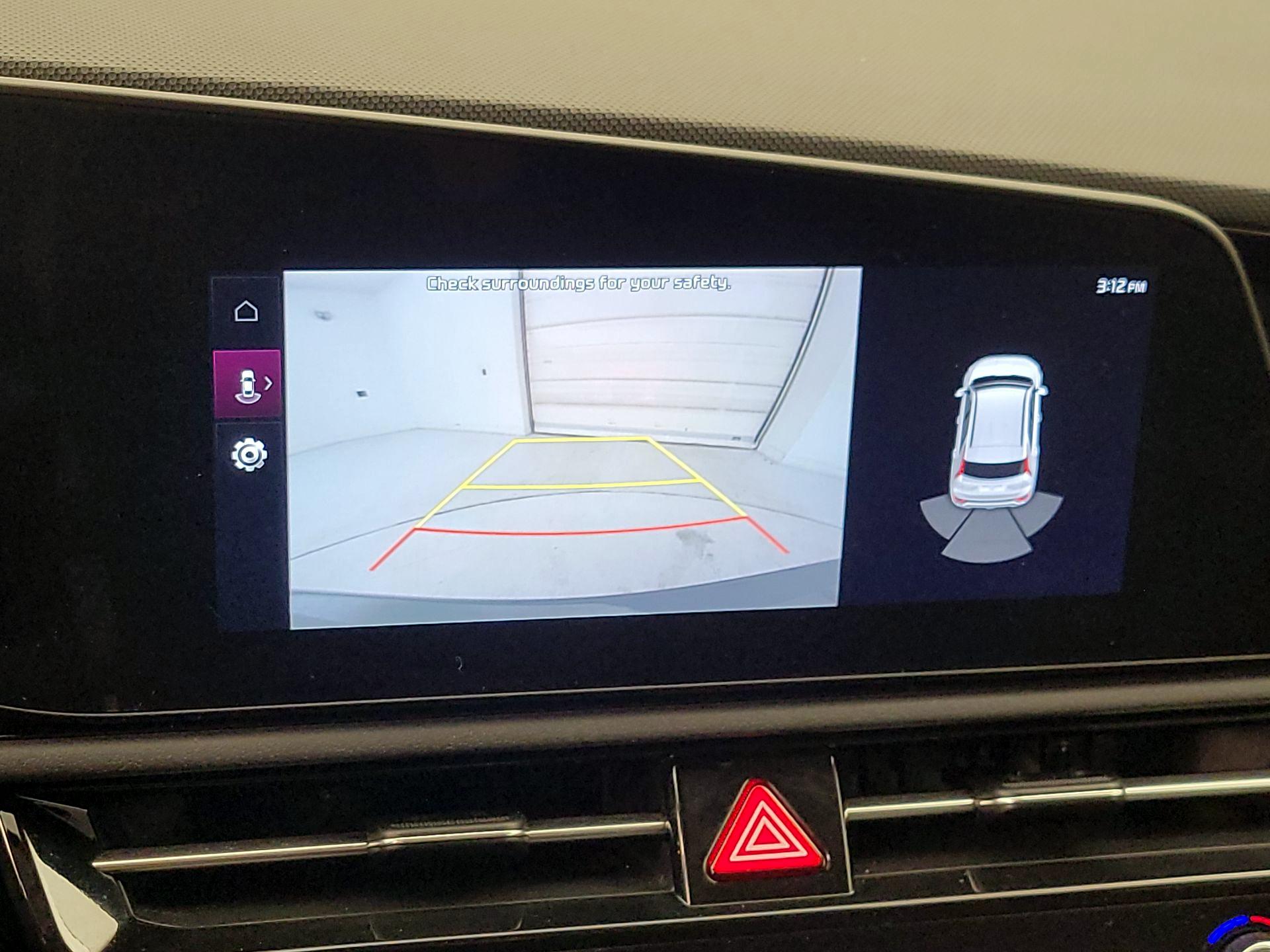 Thumbnail: 2023 Kia Niro - 14