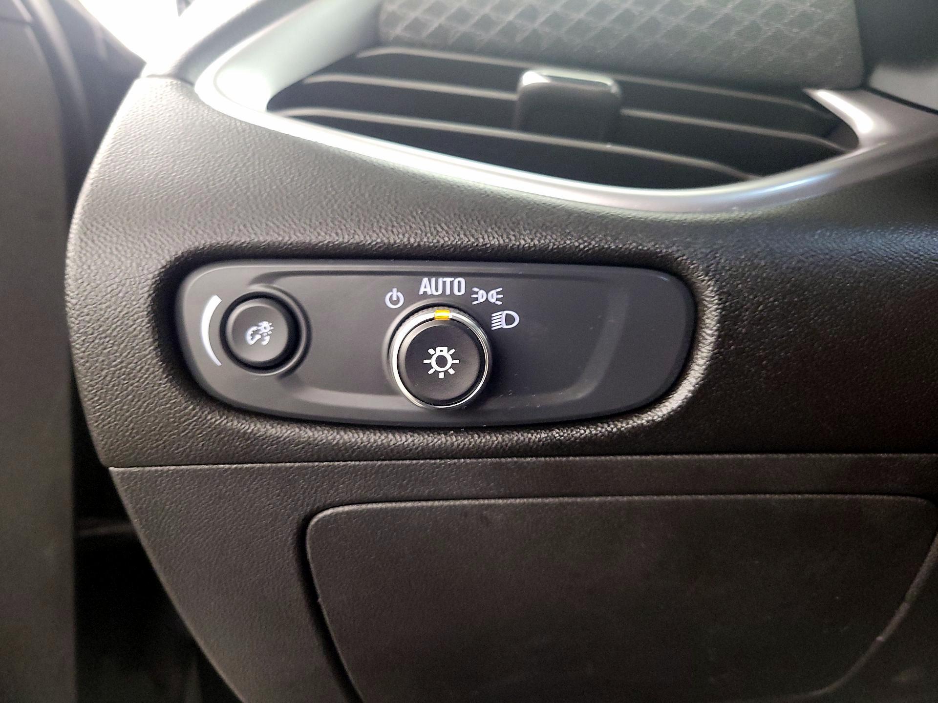 Thumbnail: 2024 Chevrolet Malibu - 13