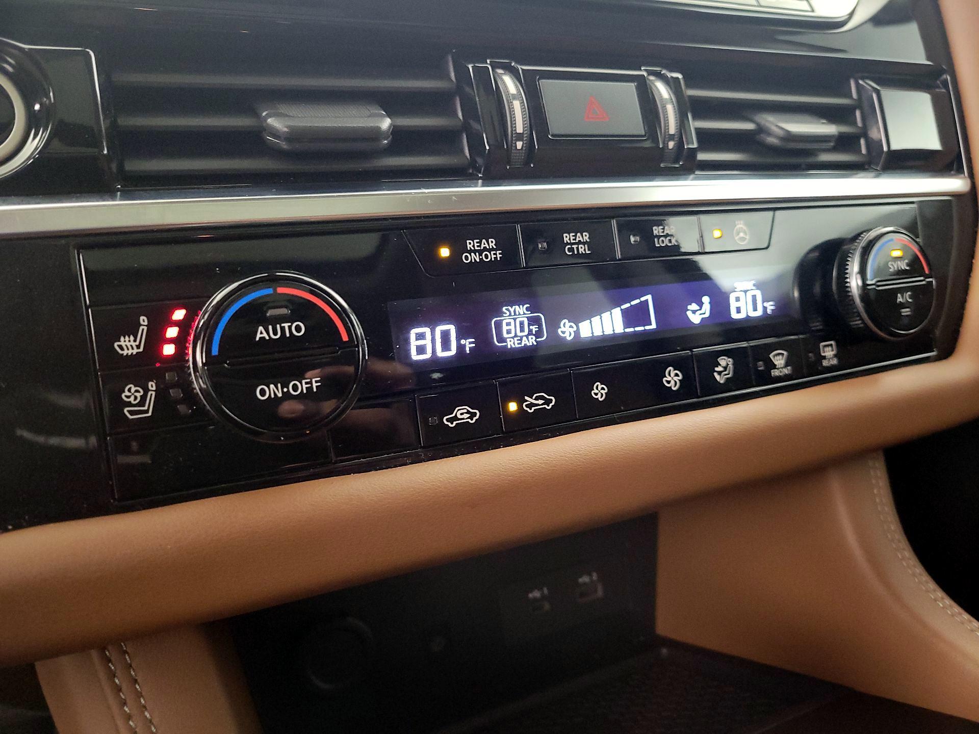 Thumbnail: 2023 Nissan Pathfinder - 17