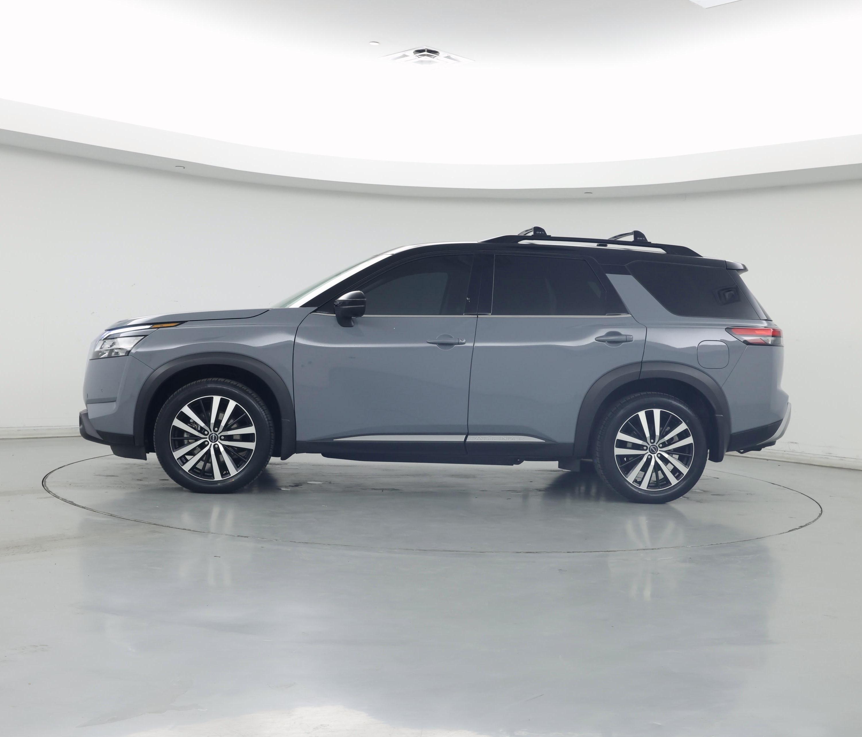 Thumbnail: 2023 Nissan Pathfinder - 3