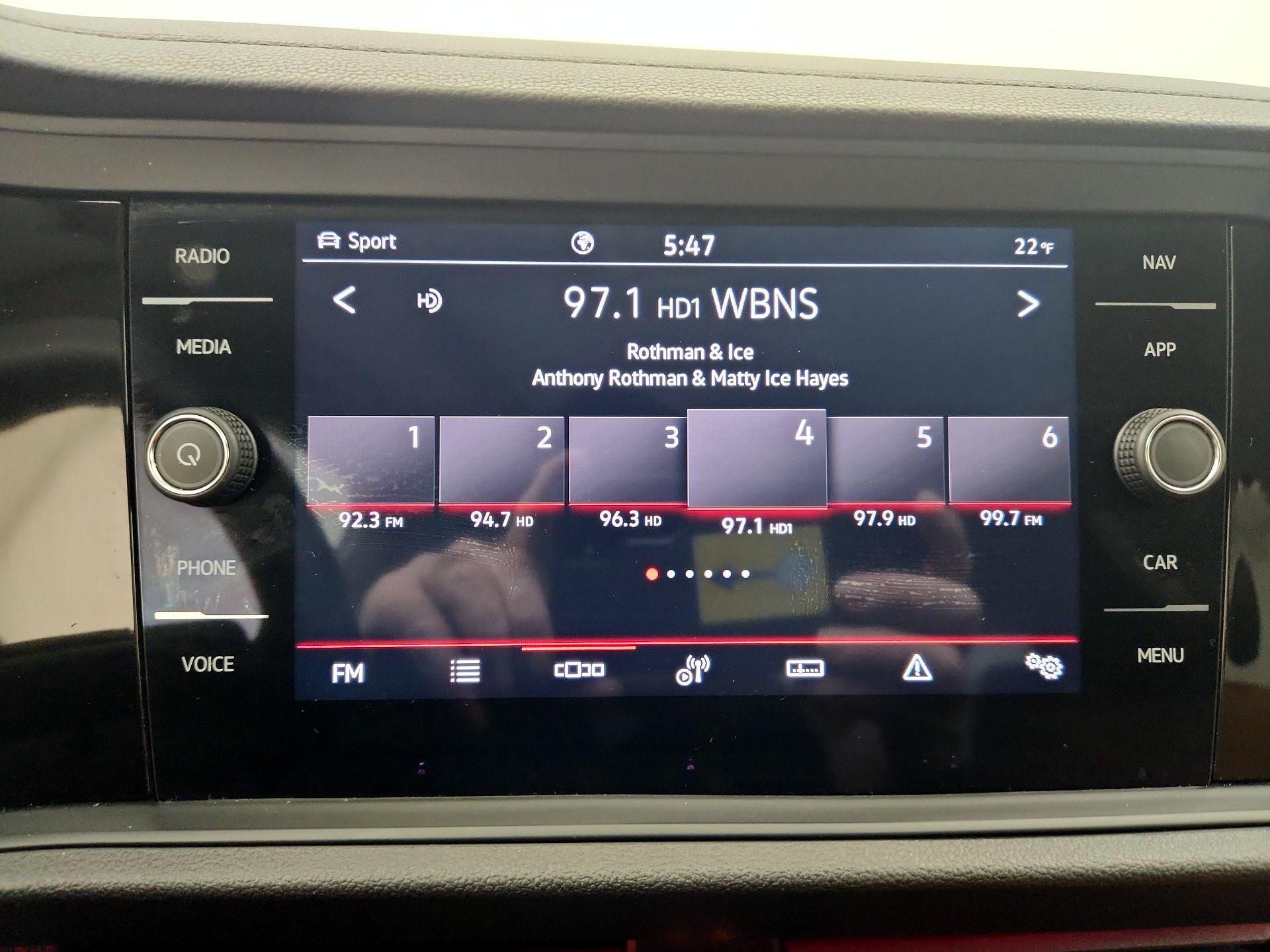 Thumbnail: 2024 Volkswagen Jetta - 16