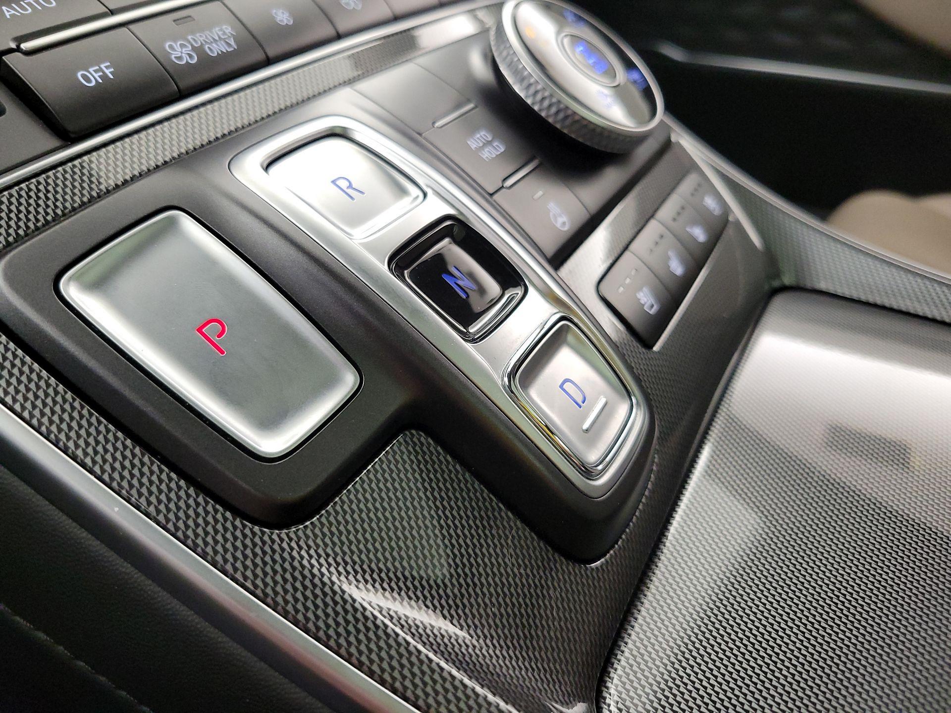 Thumbnail: 2023 Hyundai Santa Fe - 18