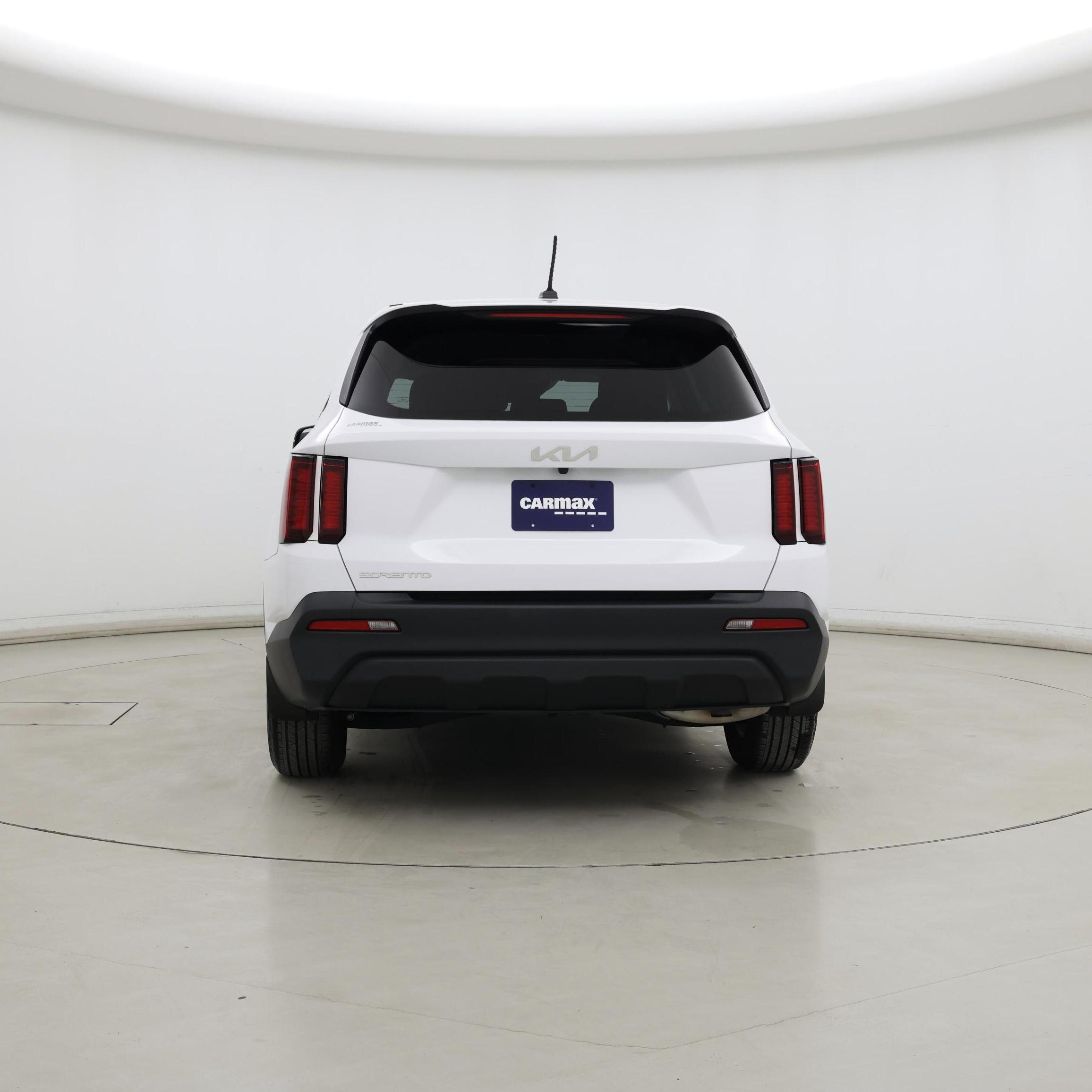 Thumbnail: 2023 Kia Sorento - 6