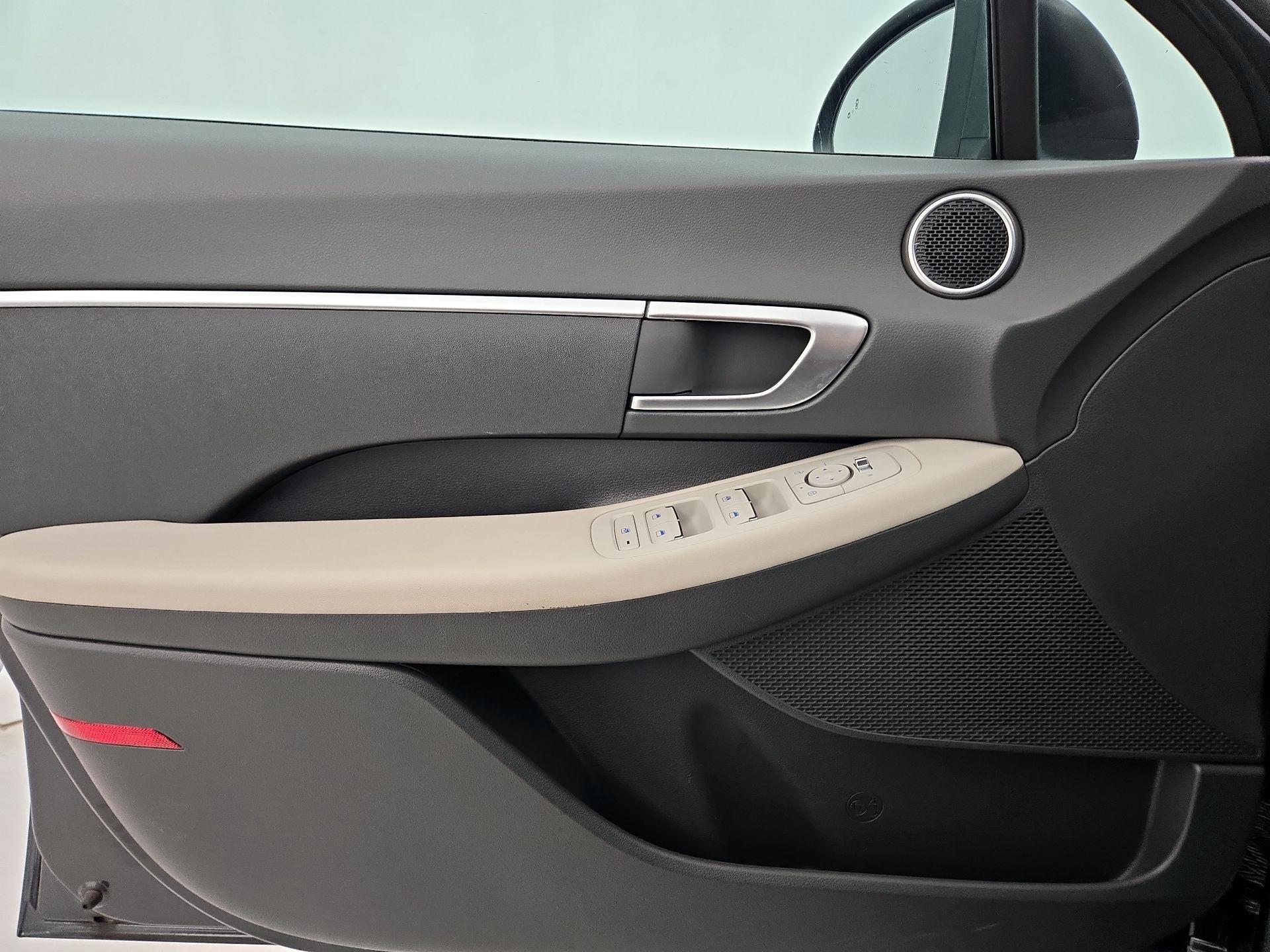 Thumbnail: 2023 Hyundai Sonata - 12