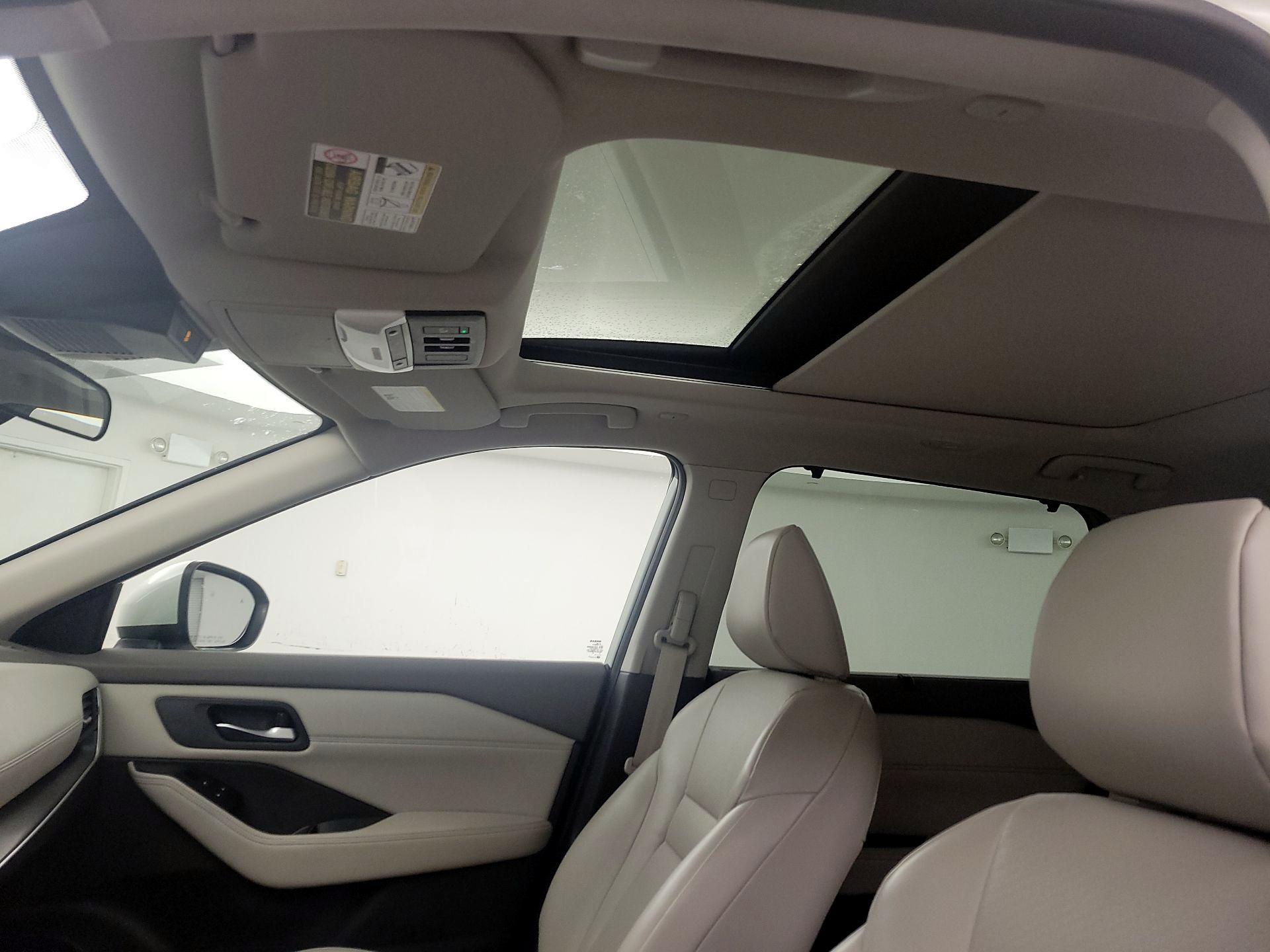 Thumbnail: 2023 Nissan Rogue - 19