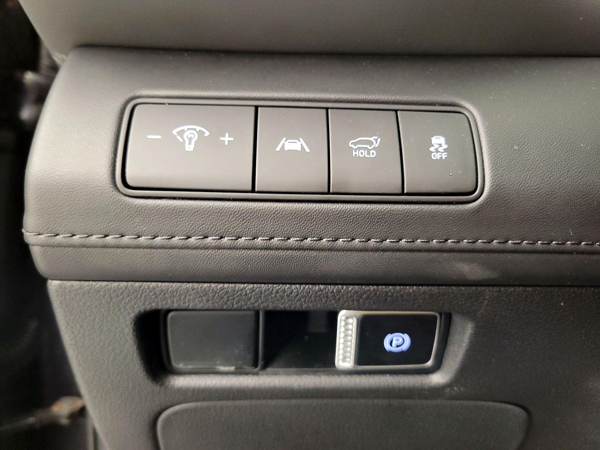 Thumbnail: 2023 Hyundai Santa Fe - 13