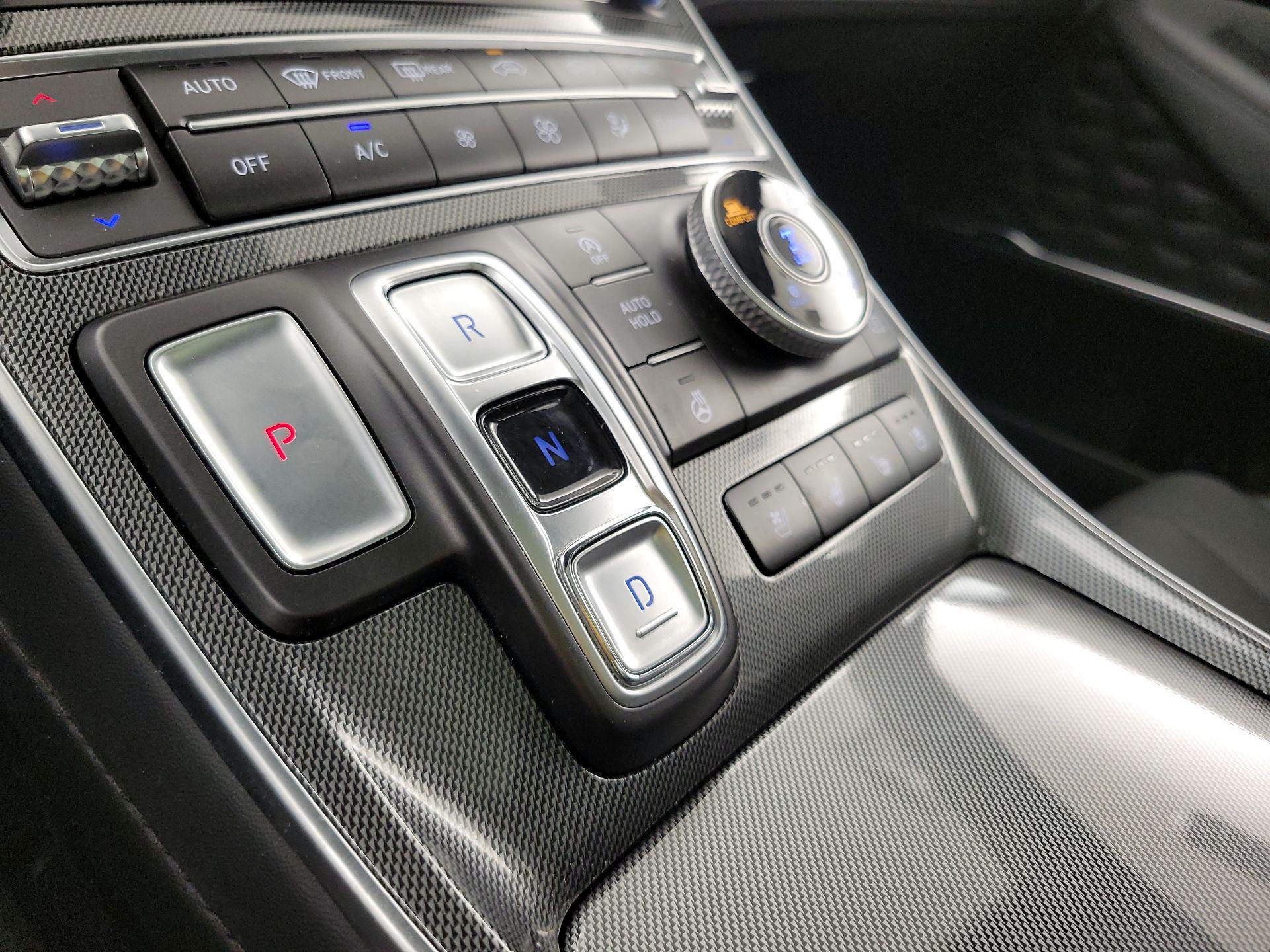 Thumbnail: 2023 Hyundai Santa Fe - 18