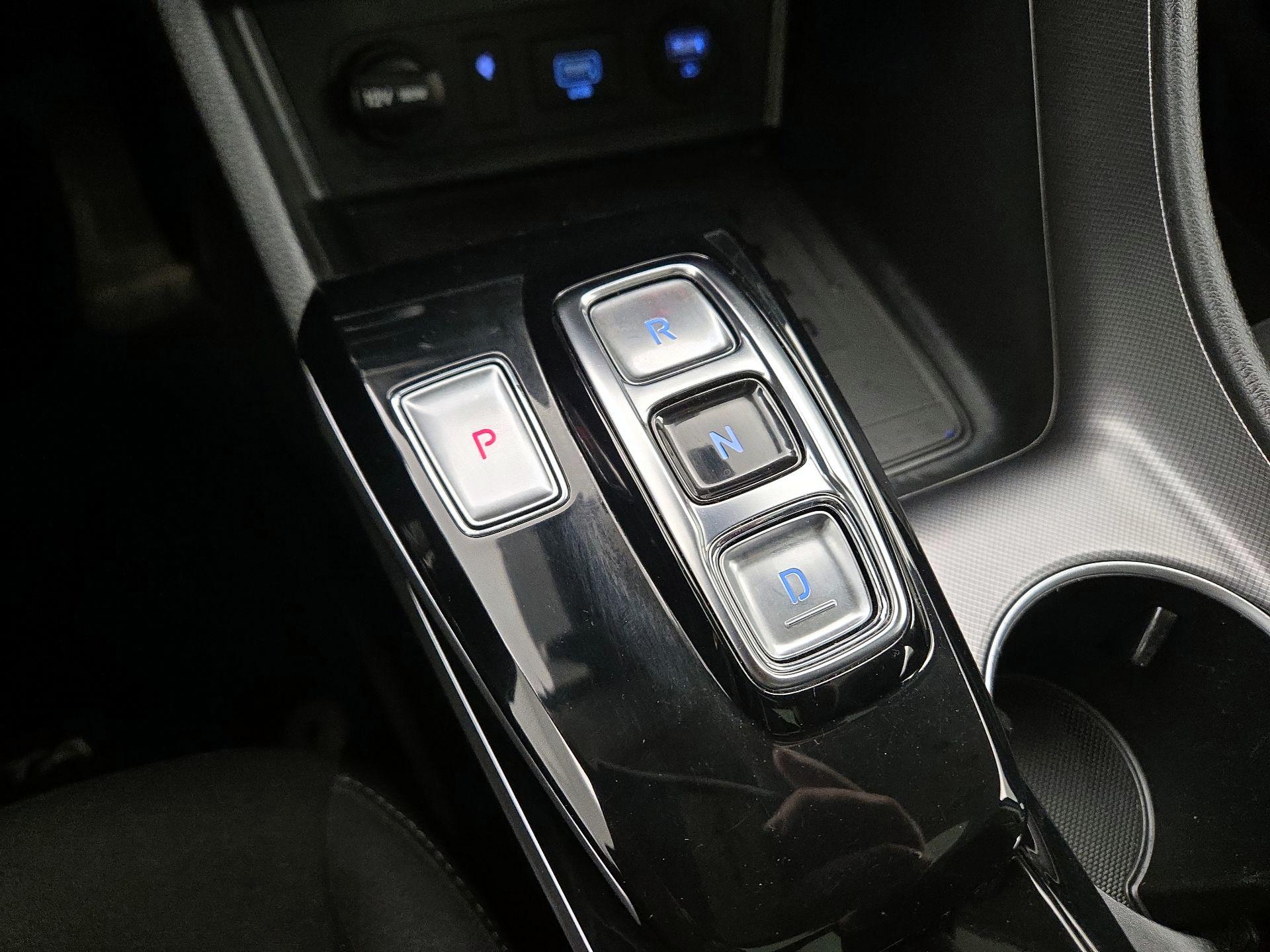 Thumbnail: 2022 Hyundai Sonata - 17