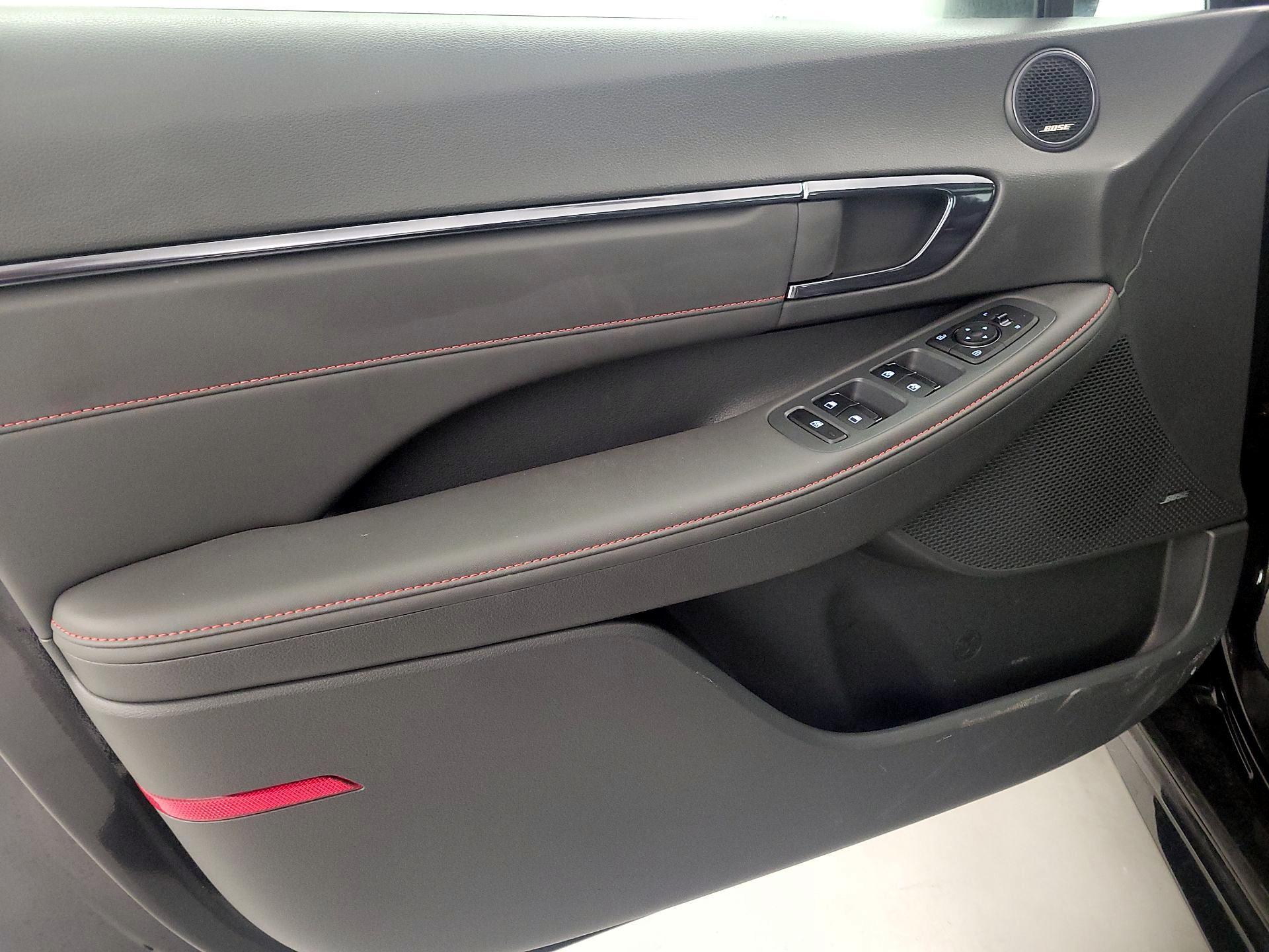 Thumbnail: 2022 Hyundai Sonata - 12