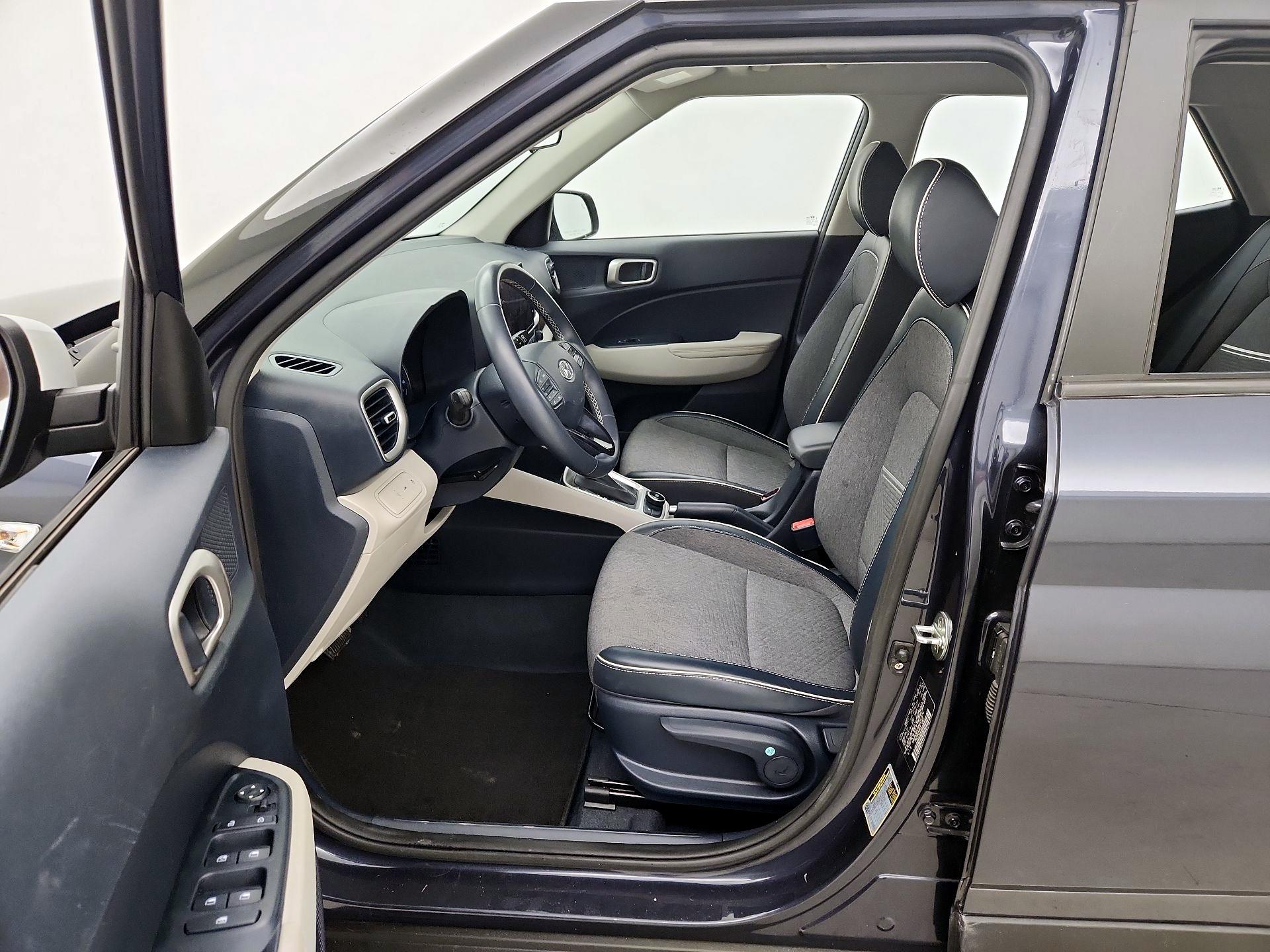 Thumbnail: 2022 Hyundai Venue - 11