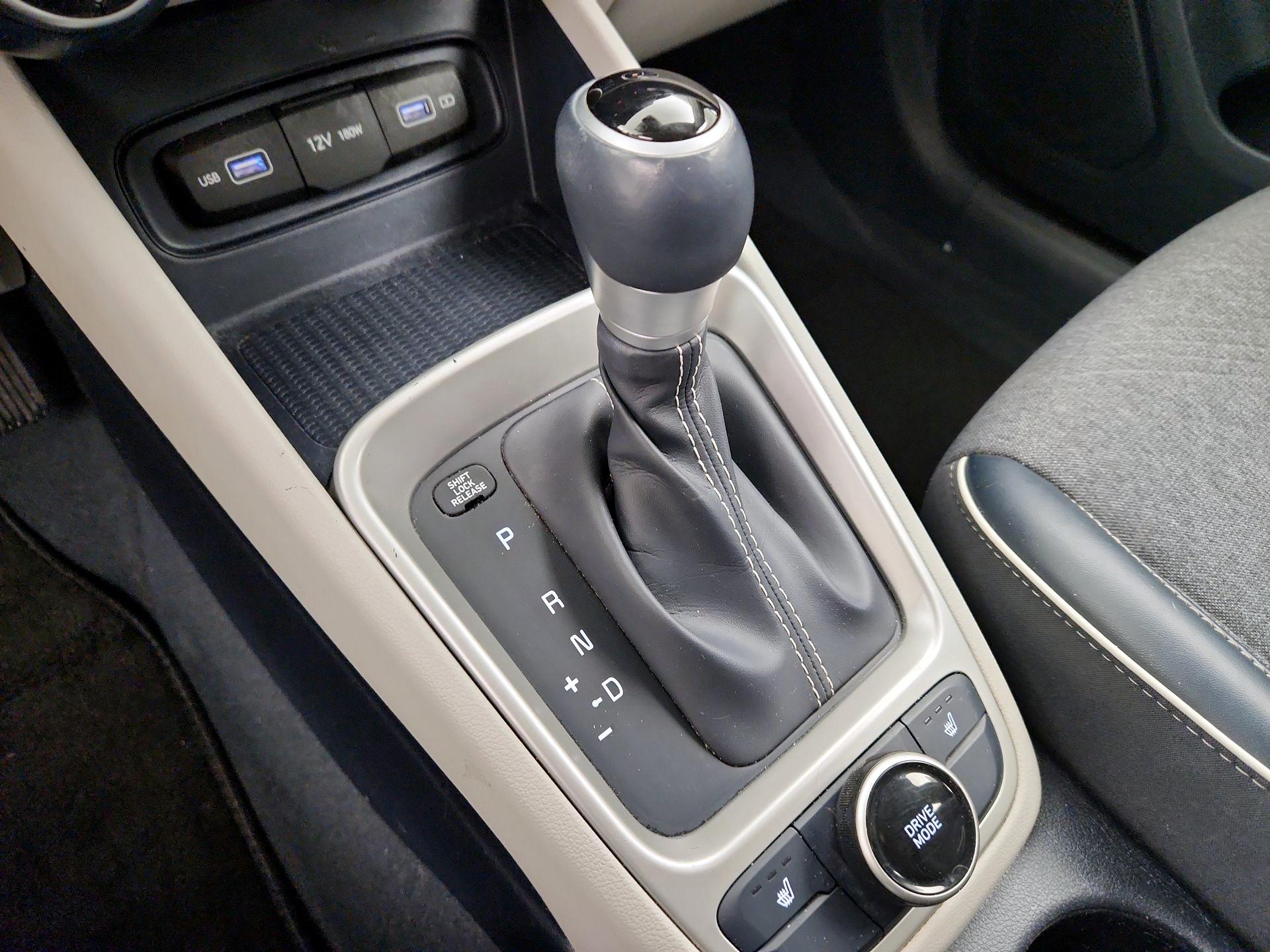 Thumbnail: 2022 Hyundai Venue - 18