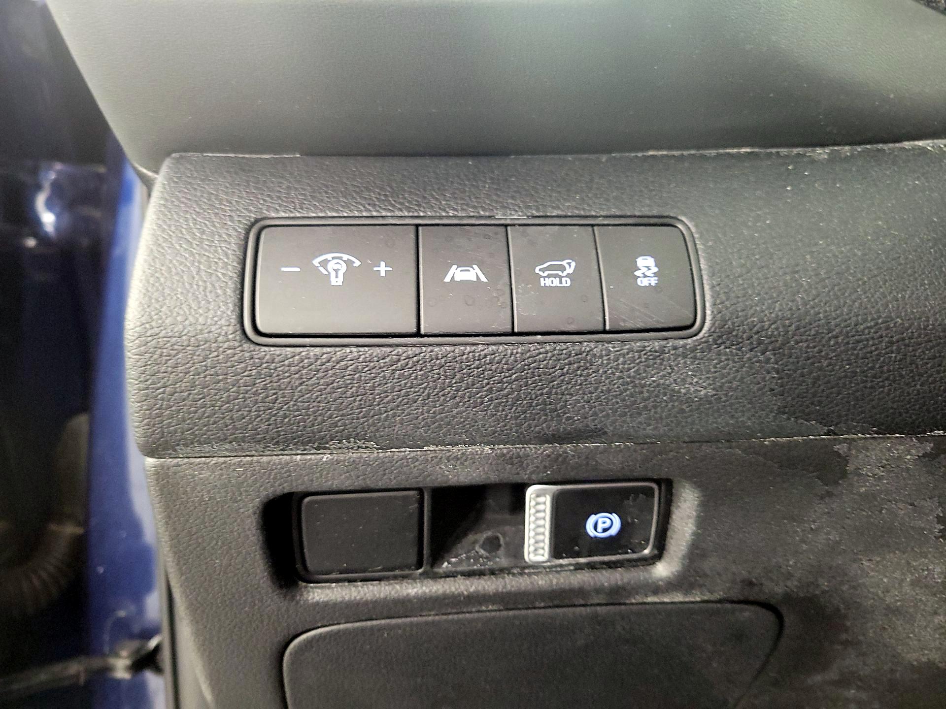 Thumbnail: 2023 Hyundai Santa Fe - 13