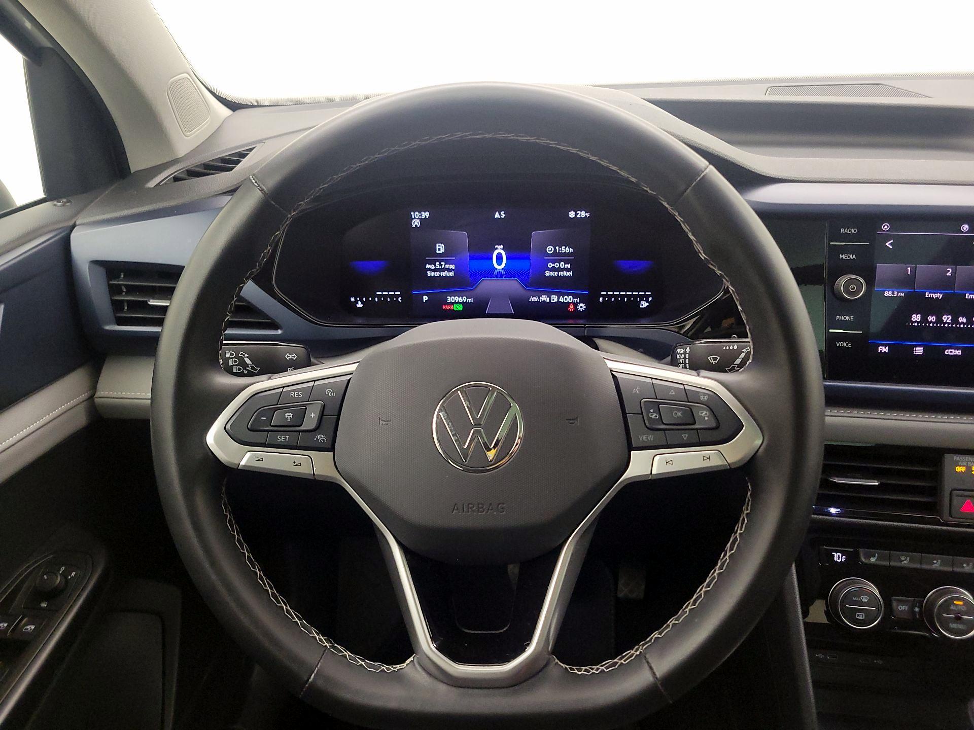 Thumbnail: 2024 Volkswagen Taos - 10