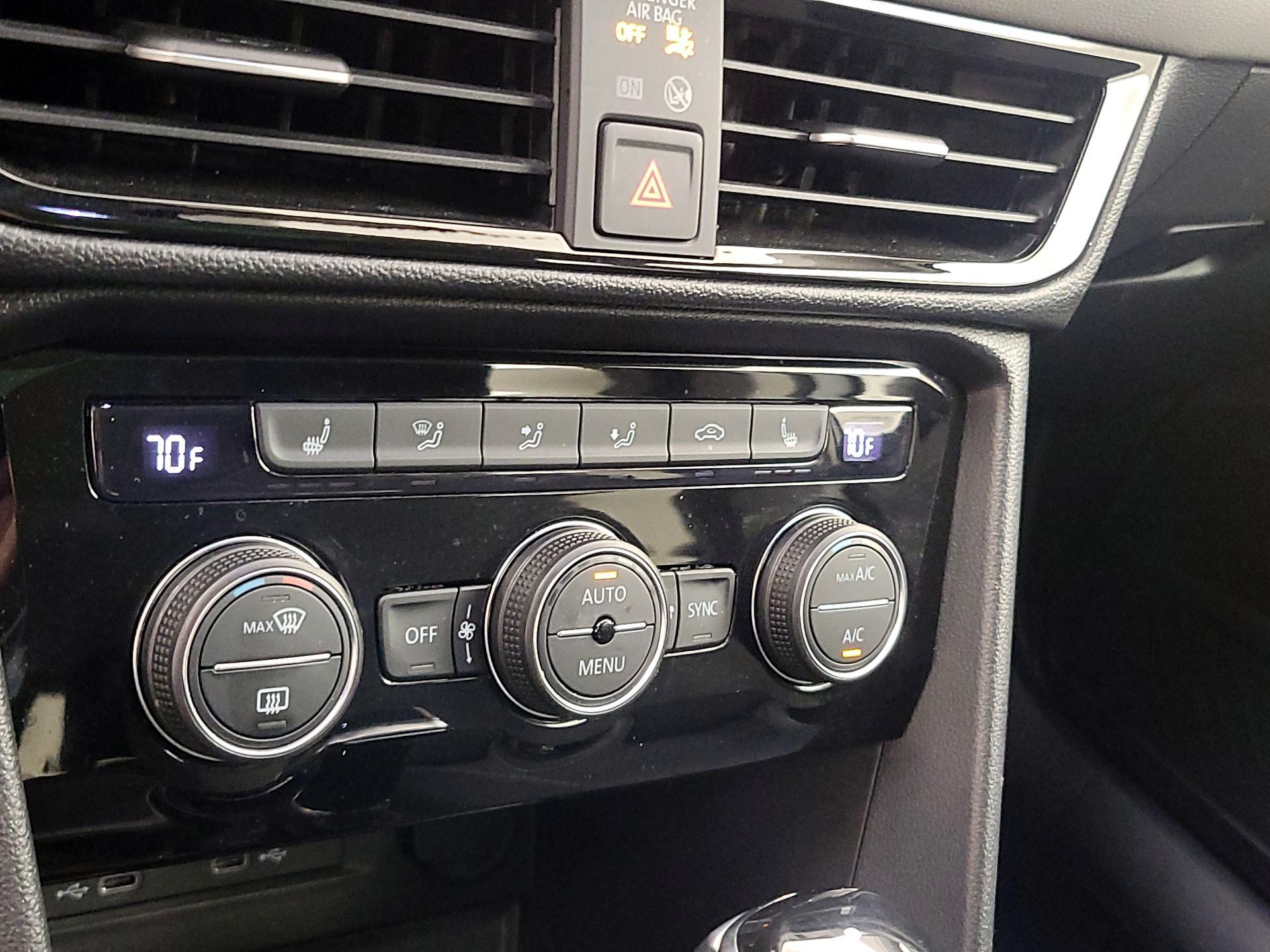 Thumbnail: 2024 Volkswagen Taos - 16