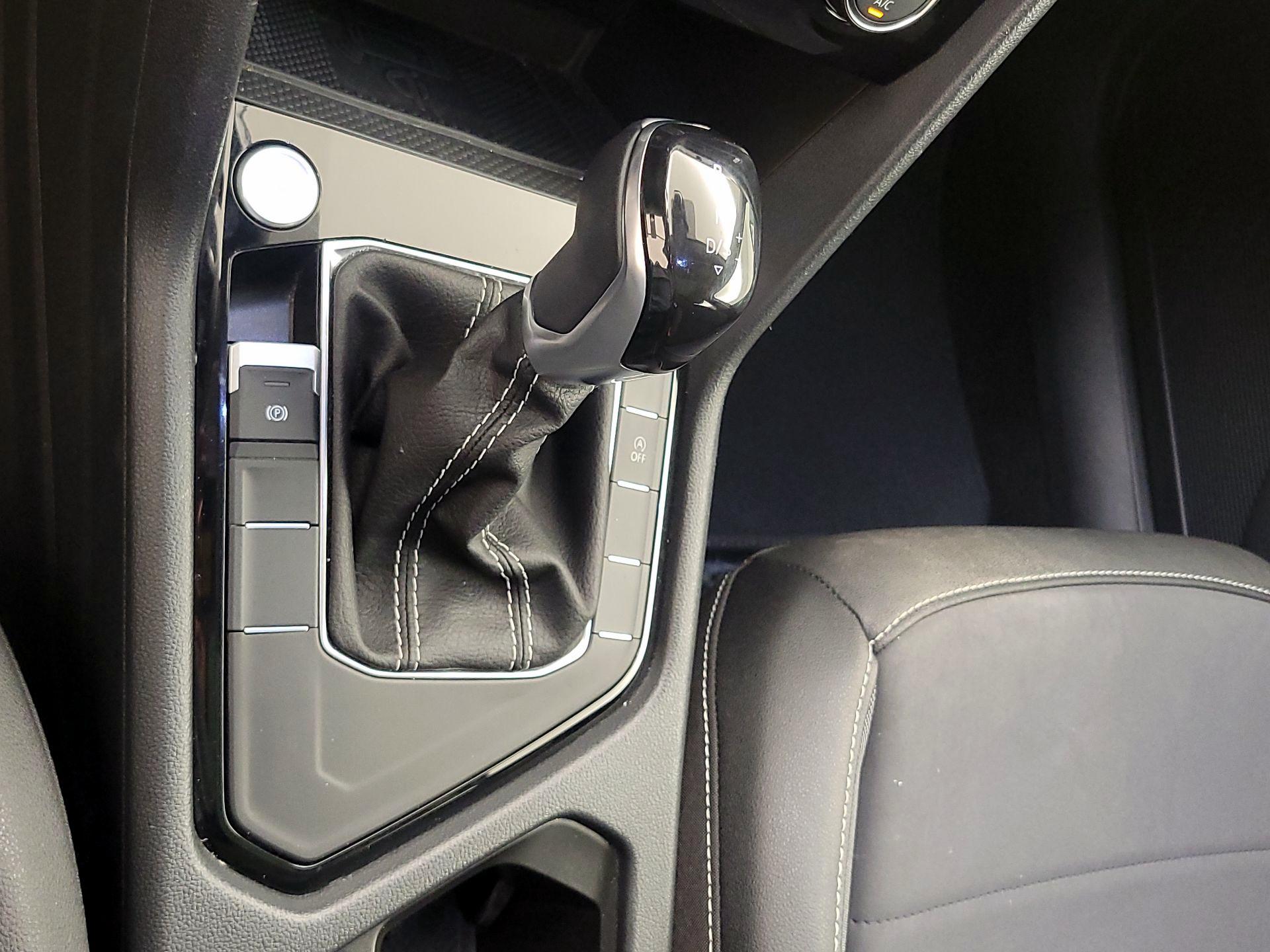 Thumbnail: 2024 Volkswagen Taos - 17