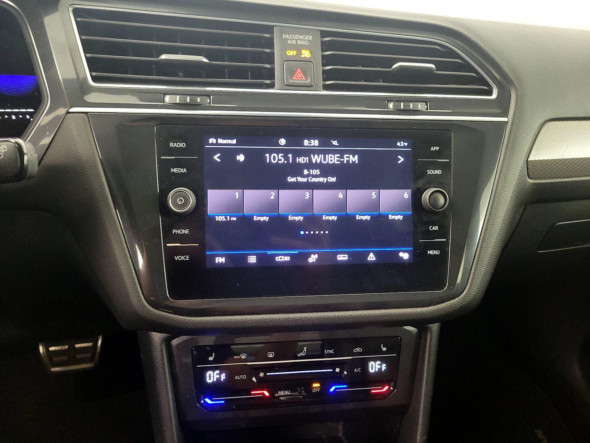 Thumbnail: 2022 Volkswagen Tiguan - 15