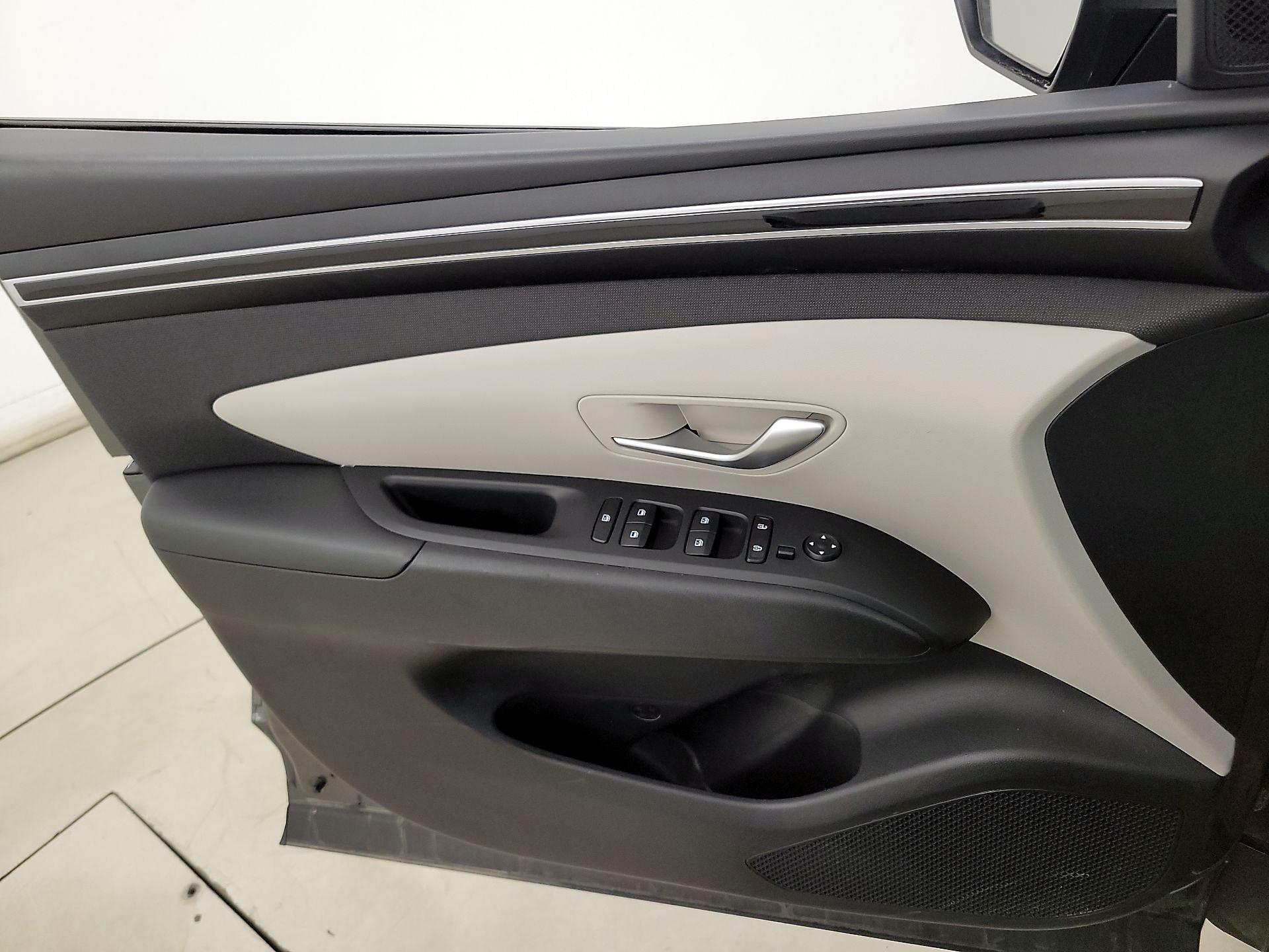 Thumbnail: 2023 Hyundai Tucson - 12