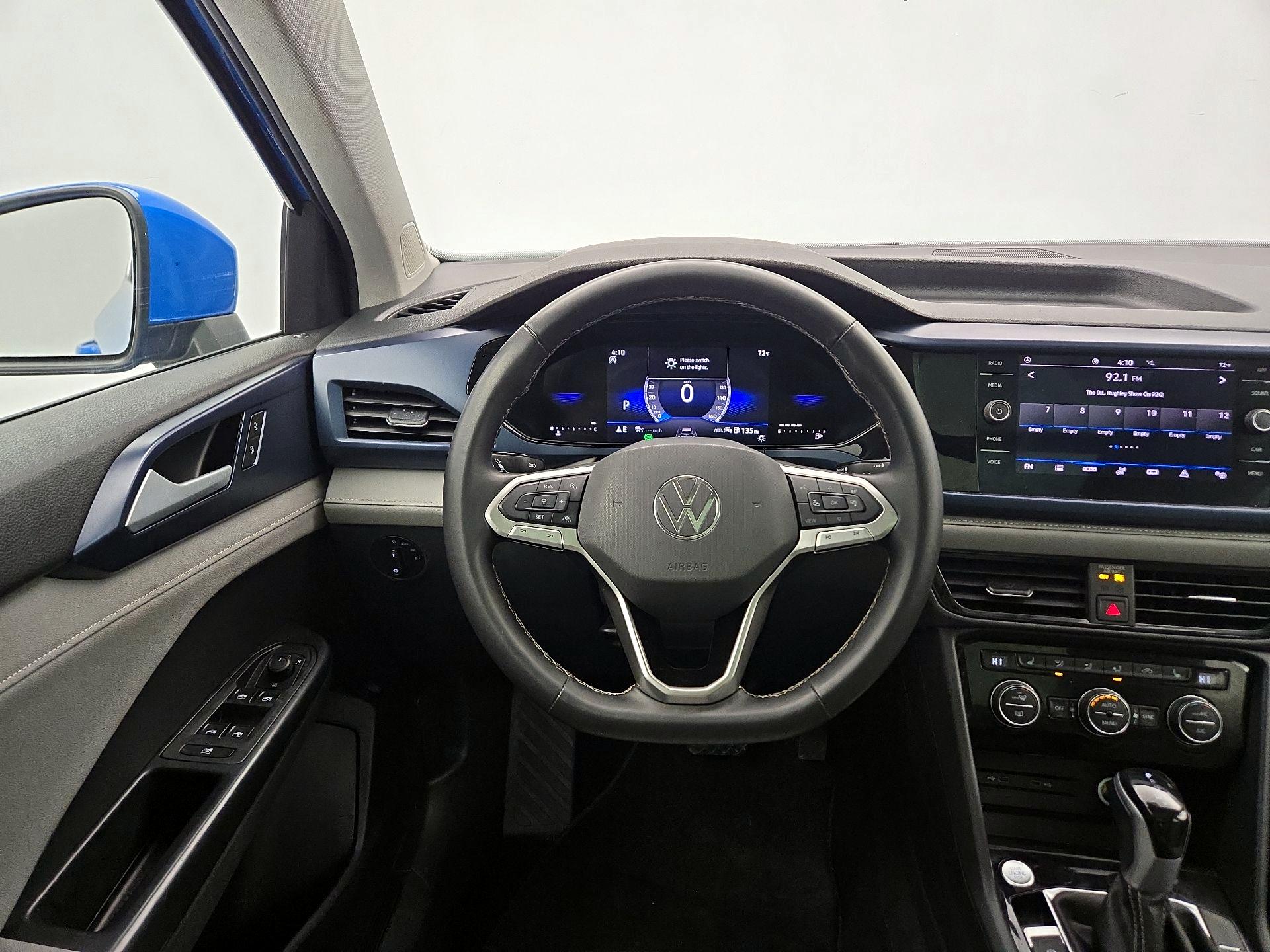 Thumbnail: 2024 Volkswagen Taos - 10