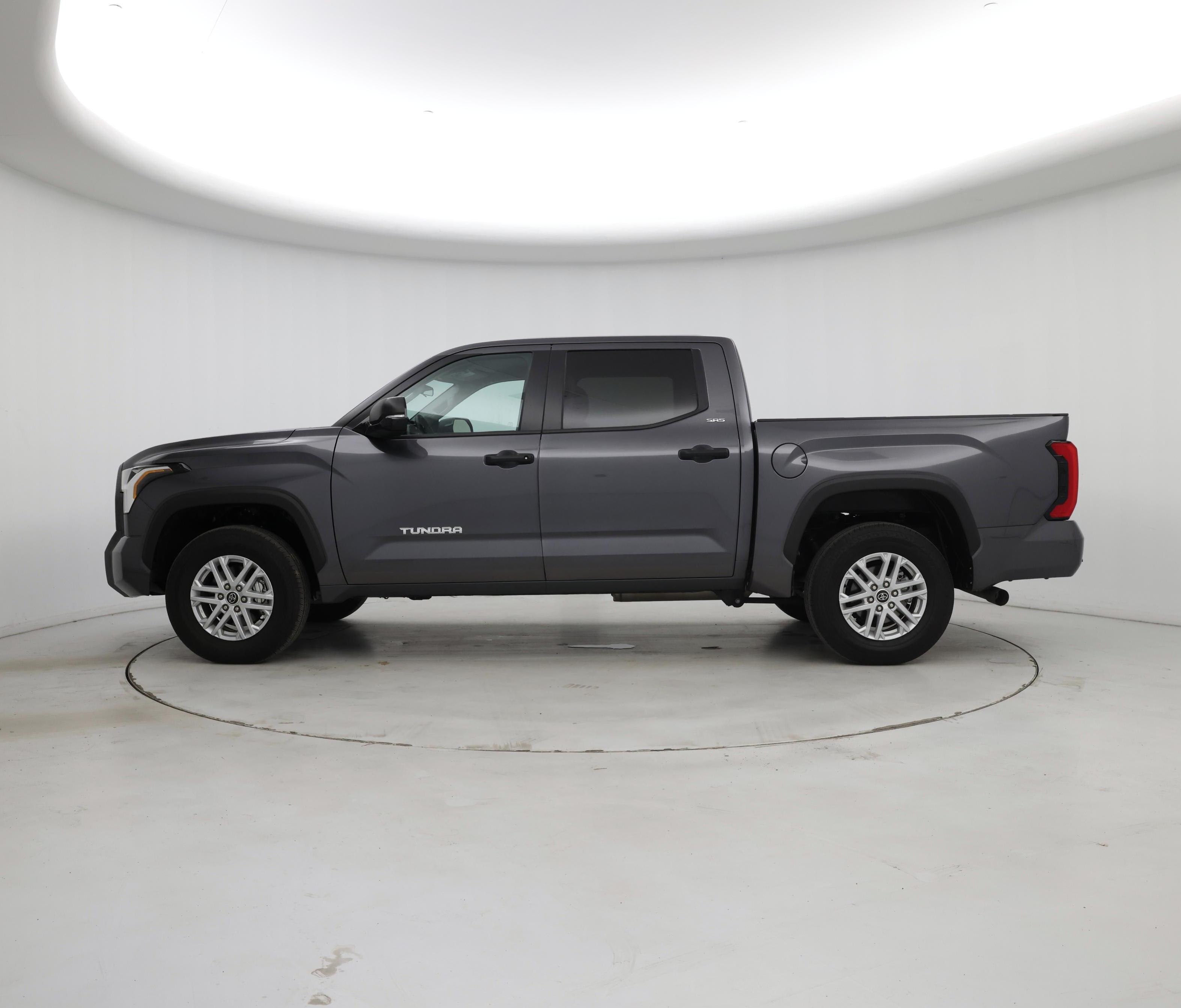 Thumbnail: 2024 Toyota Tundra - 3