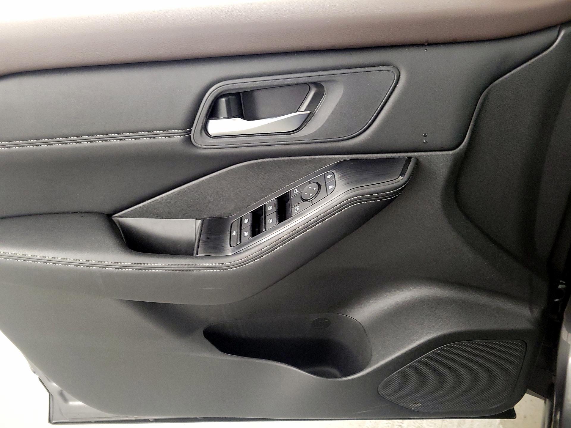 Thumbnail: 2023 Nissan Rogue - 12