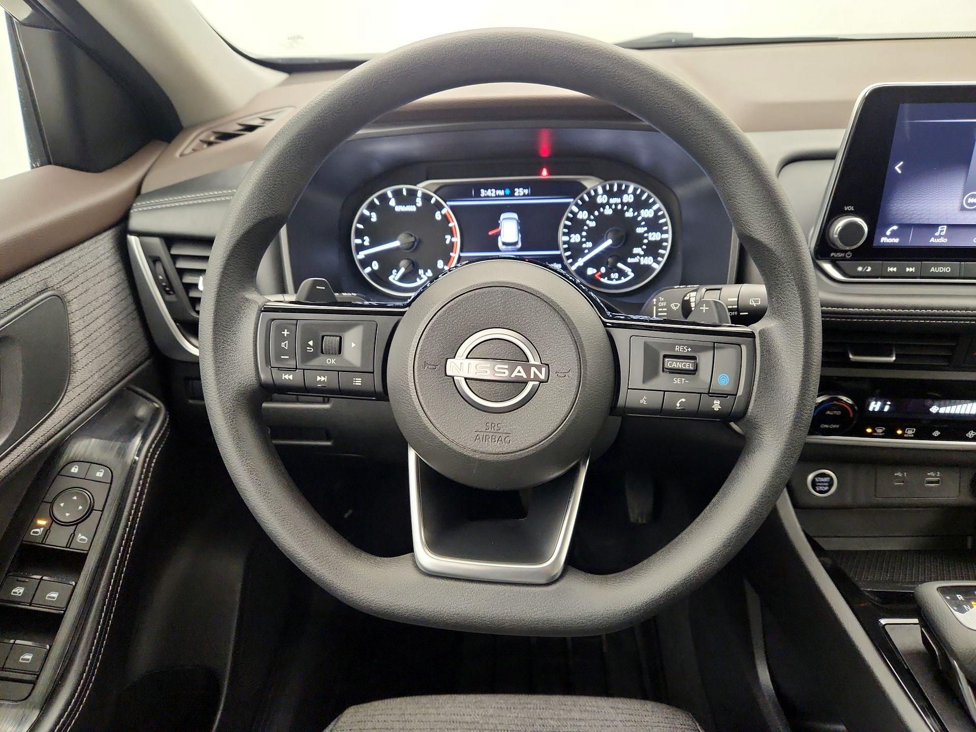 Thumbnail: 2023 Nissan Rogue - 10