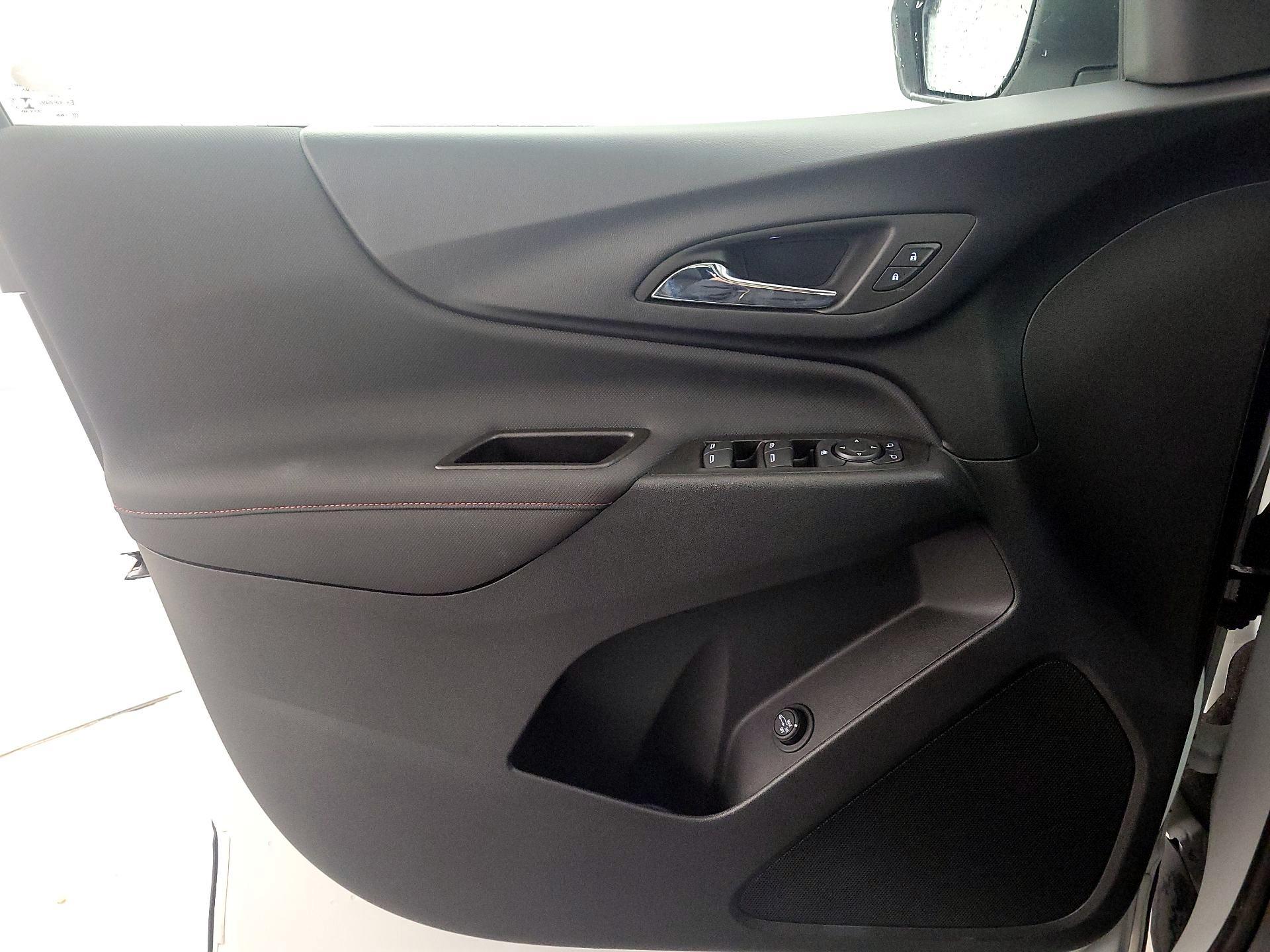 Thumbnail: 2023 Chevrolet Equinox - 12