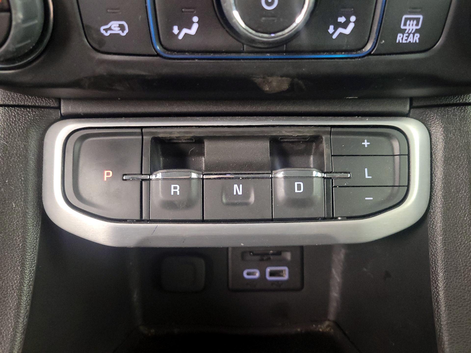 Thumbnail: 2023 GMC Acadia - 17