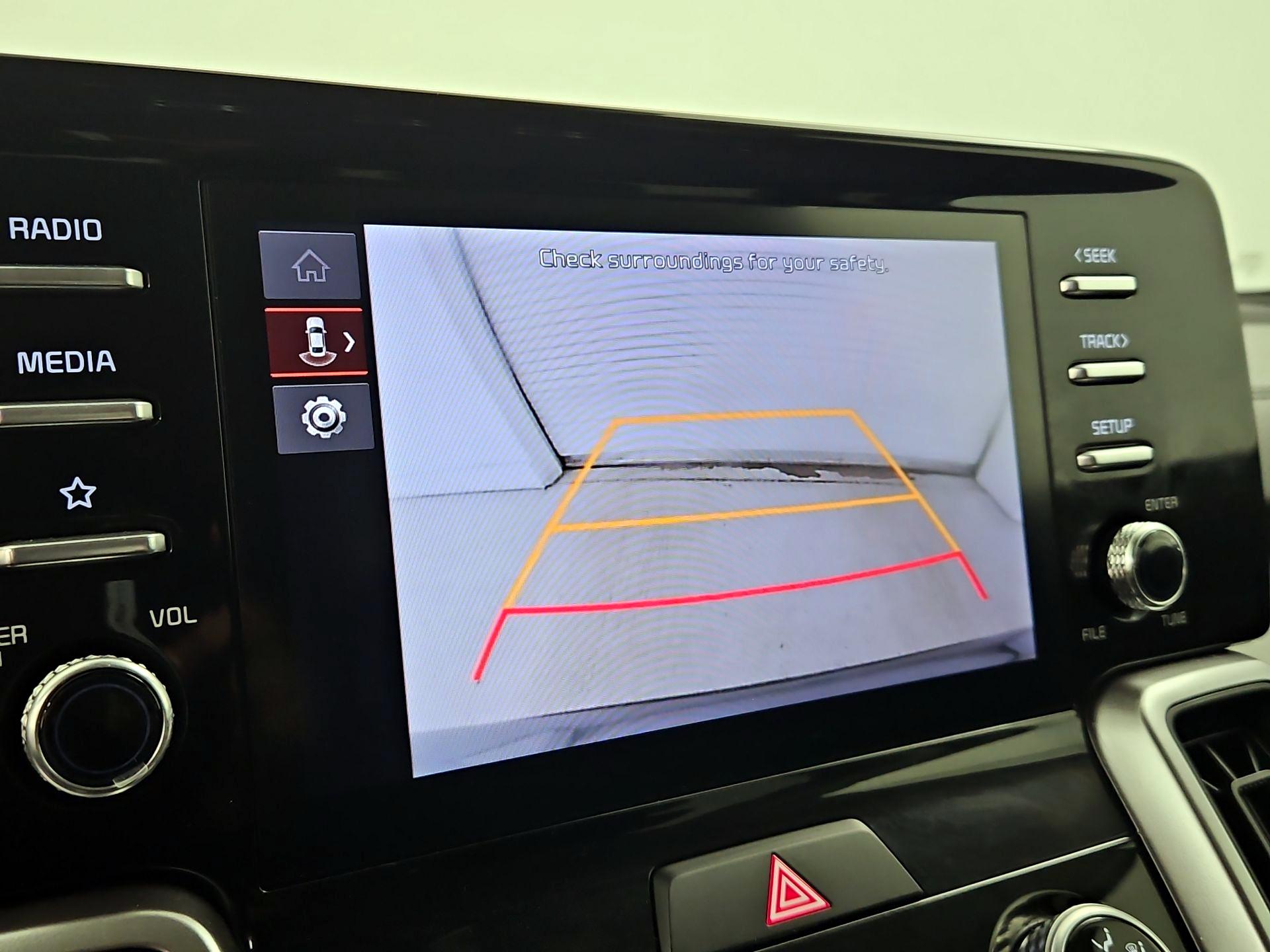 Thumbnail: 2023 Kia Sorento - 14