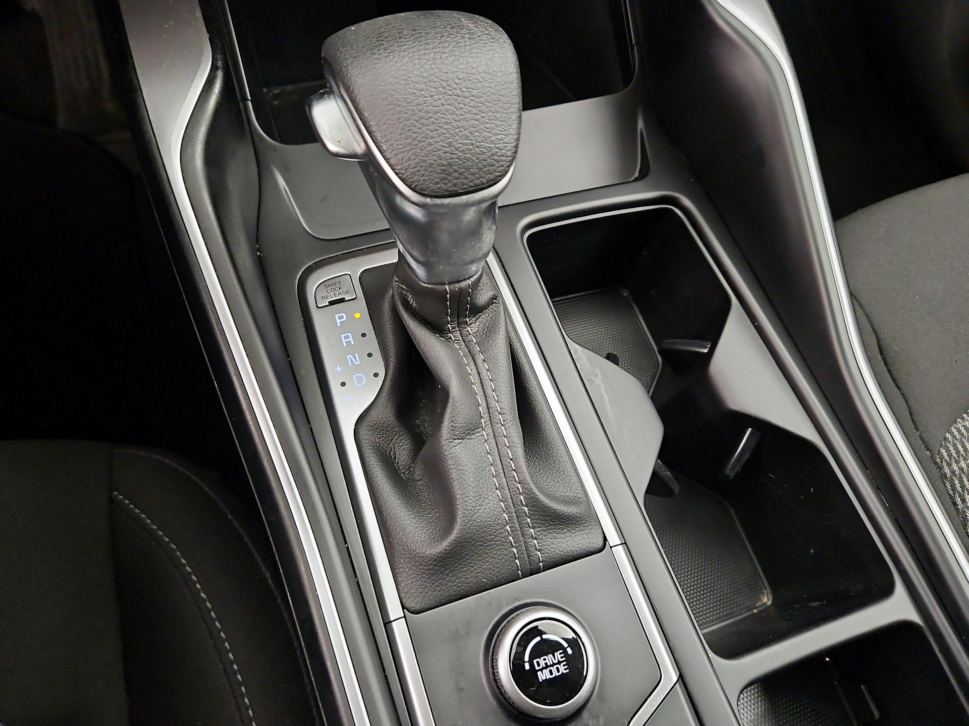 Thumbnail: 2023 Kia Sorento - 17