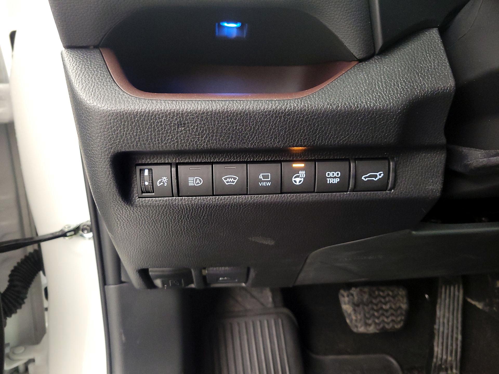 Thumbnail: 2023 Toyota RAV4 - 13