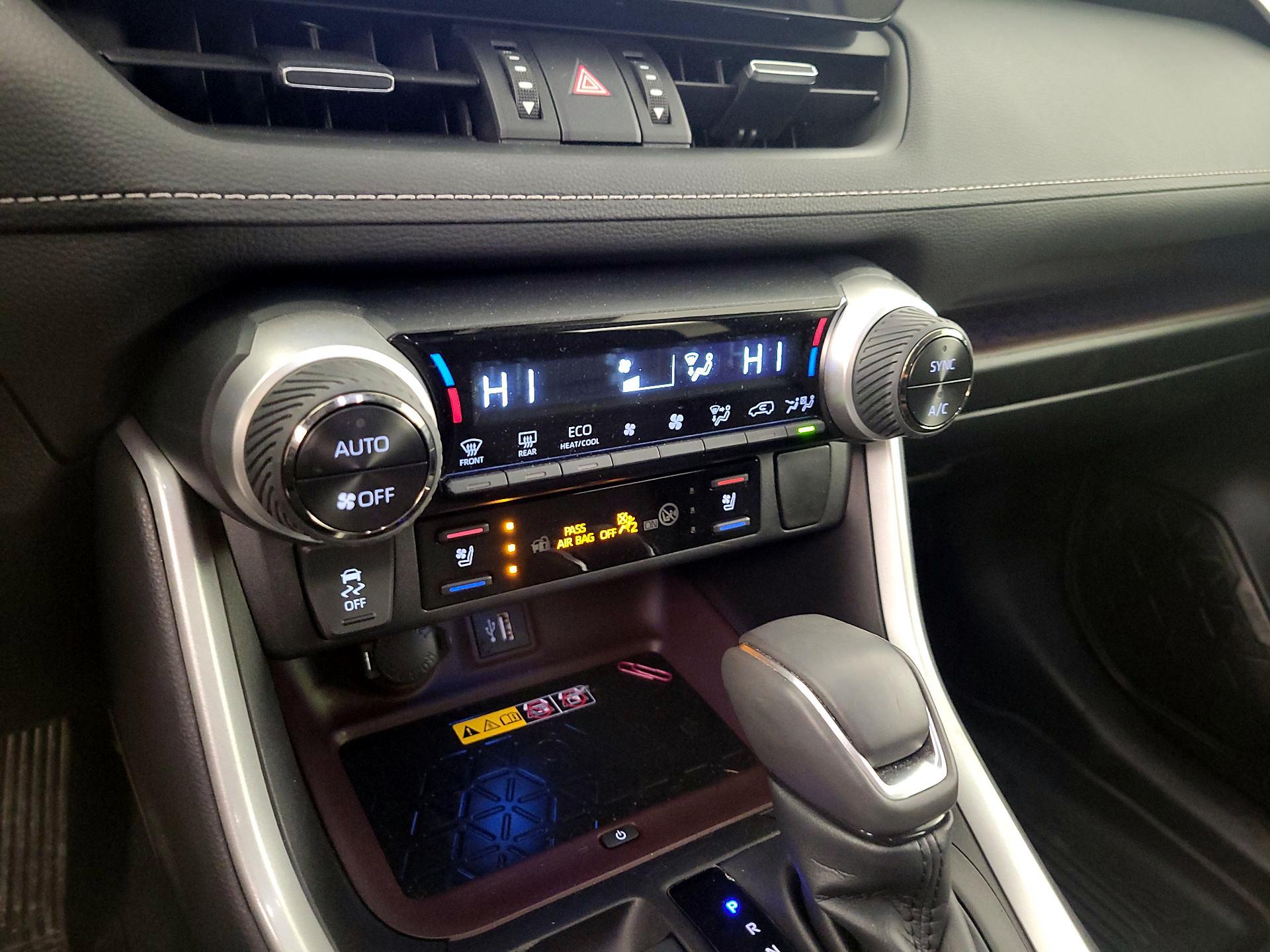 Thumbnail: 2023 Toyota RAV4 - 16