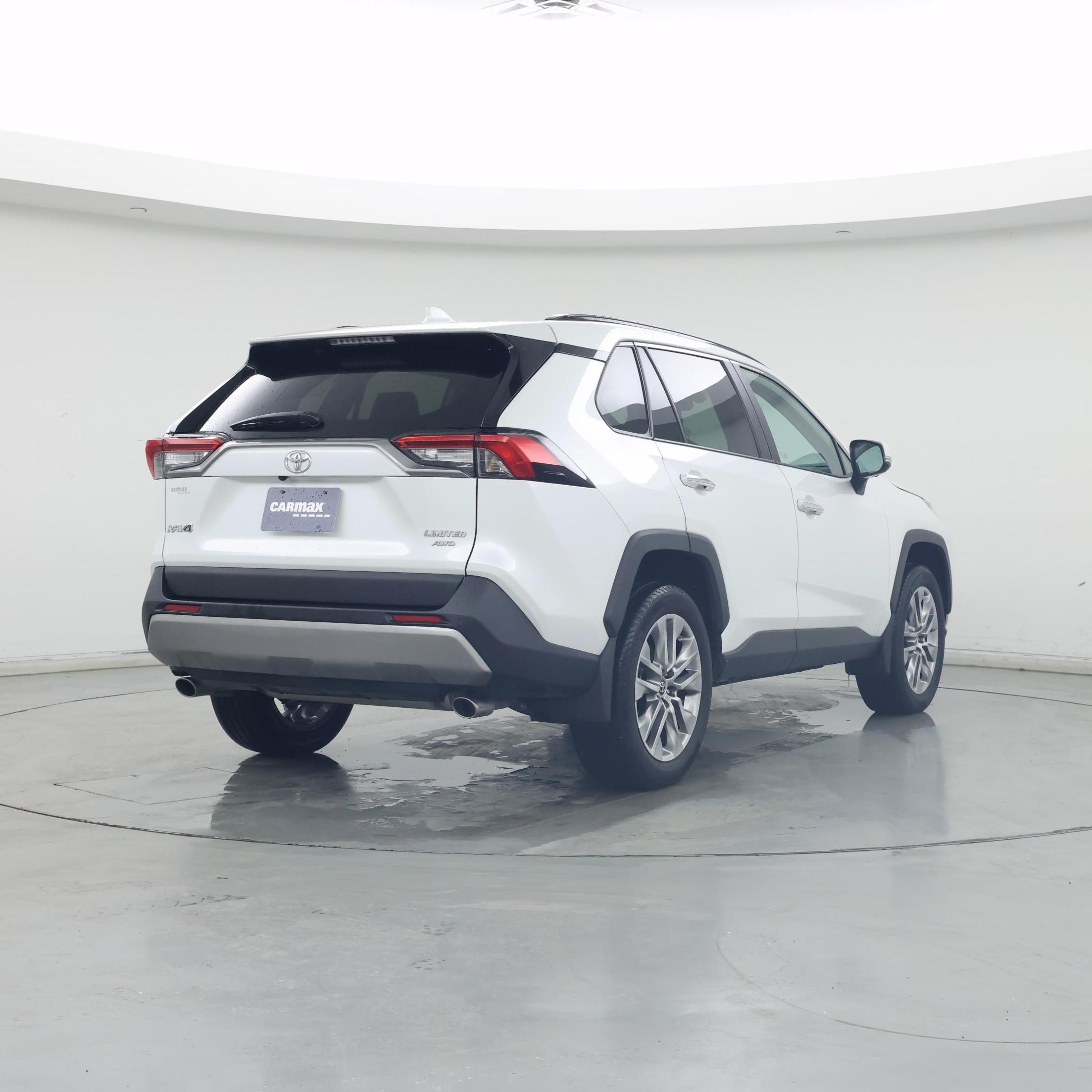 Thumbnail: 2023 Toyota RAV4 - 8