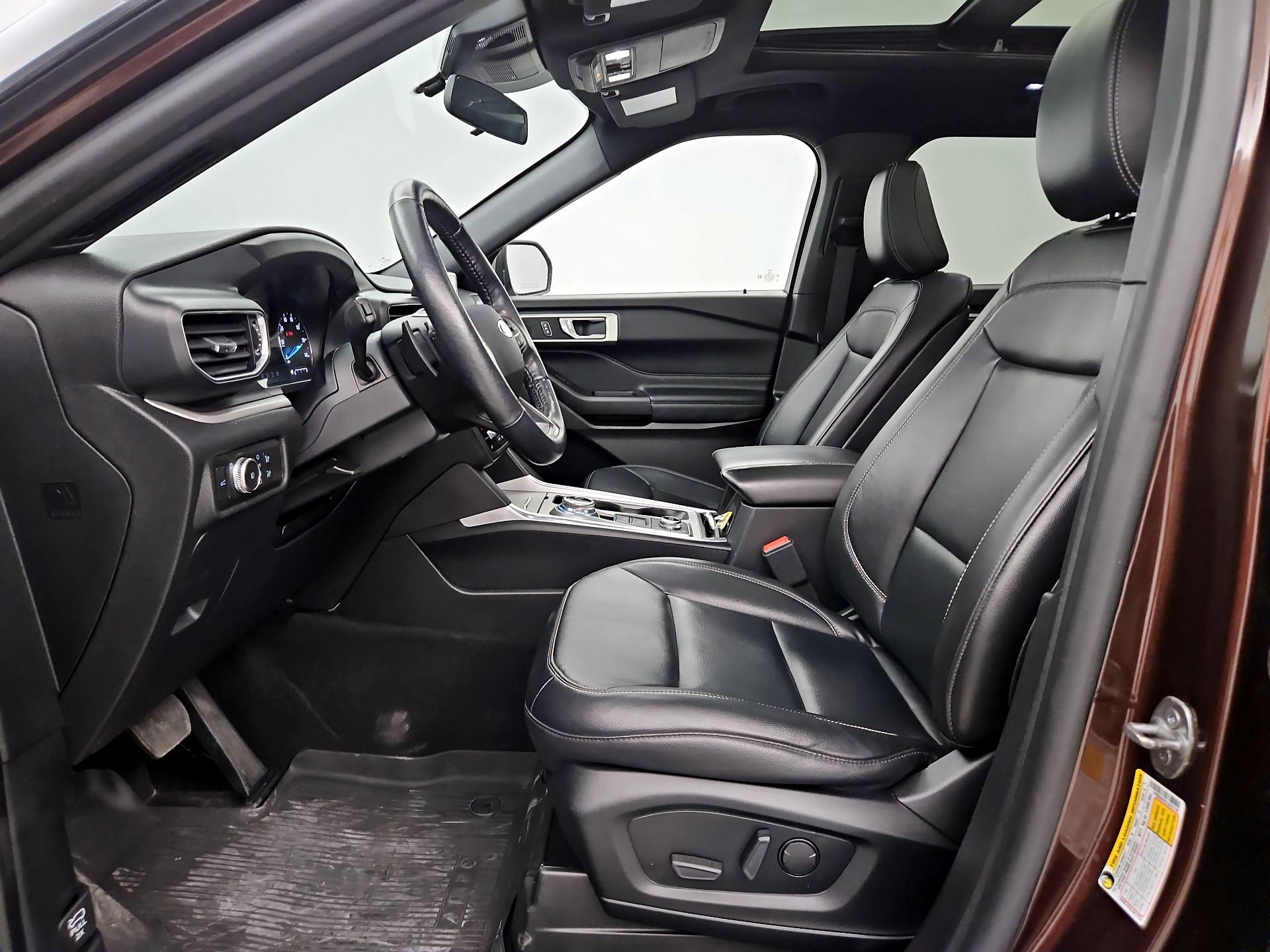 Thumbnail: 2020 Ford Explorer - 11