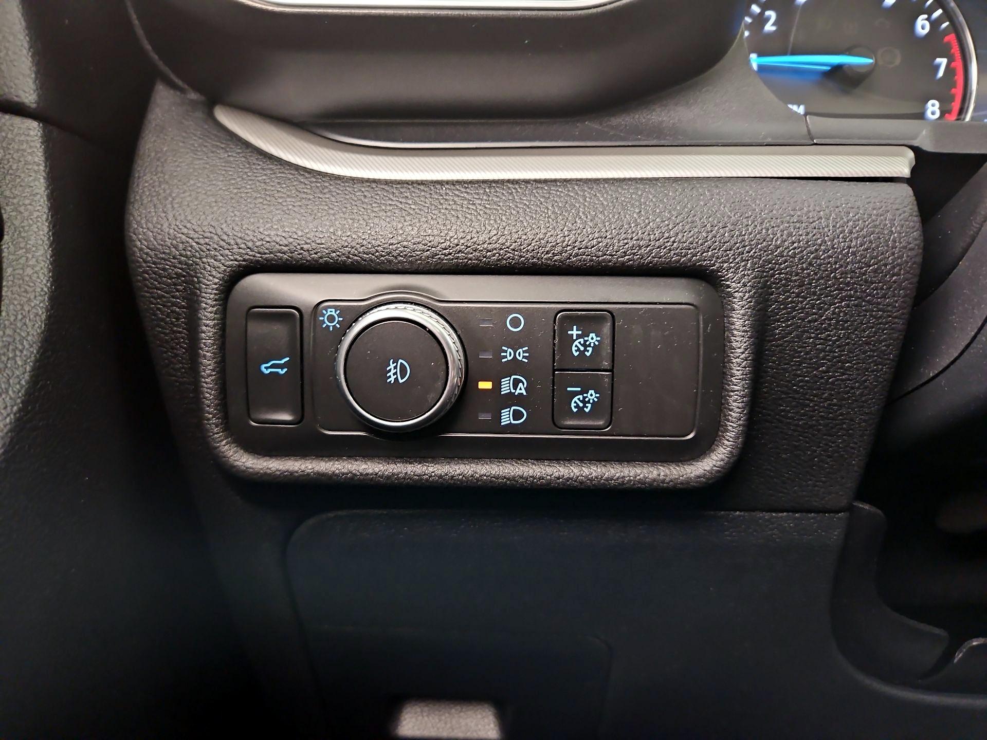 Thumbnail: 2020 Ford Explorer - 13