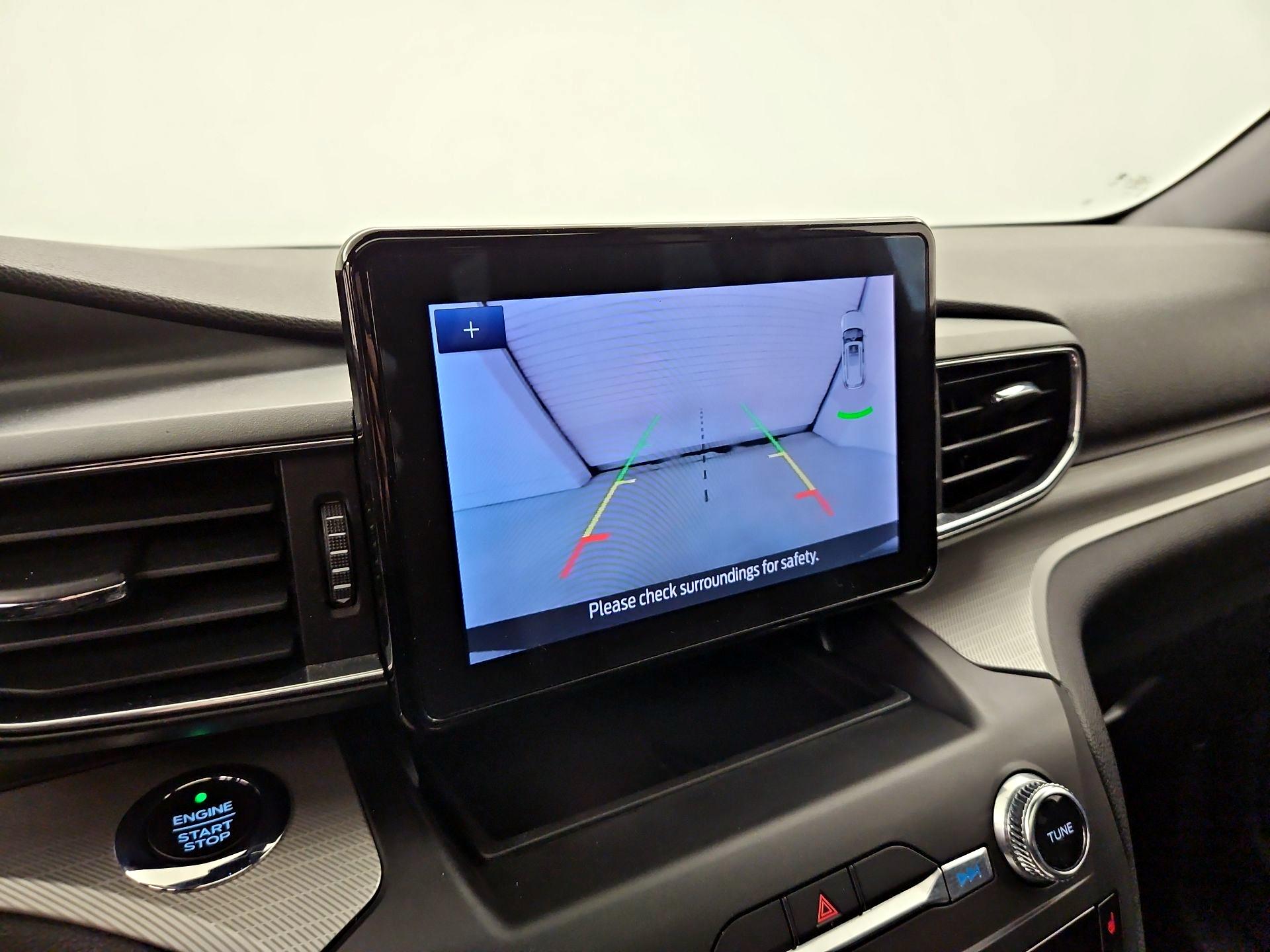 Thumbnail: 2020 Ford Explorer - 14