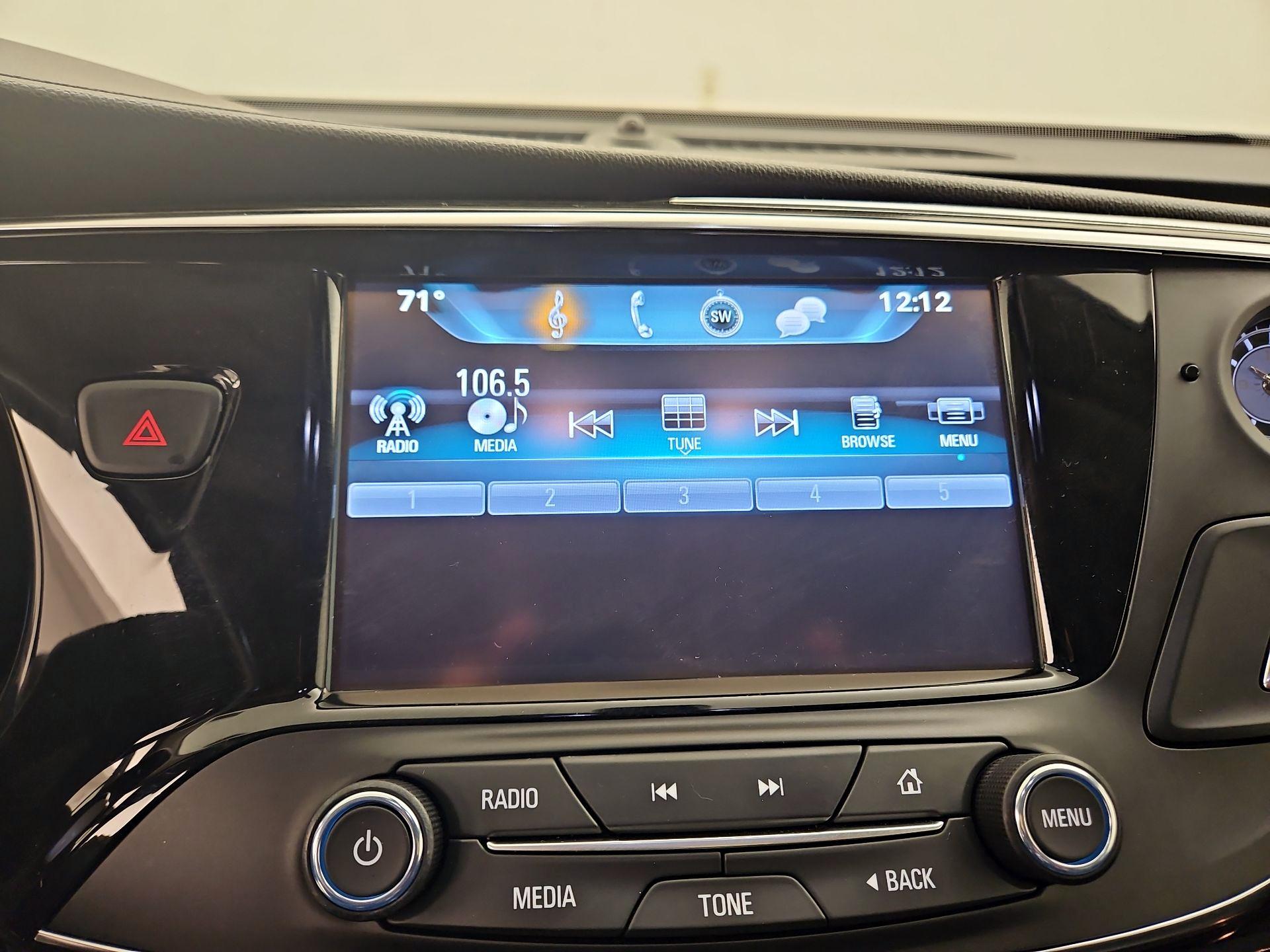 Thumbnail: 2017 Buick Envision - 15