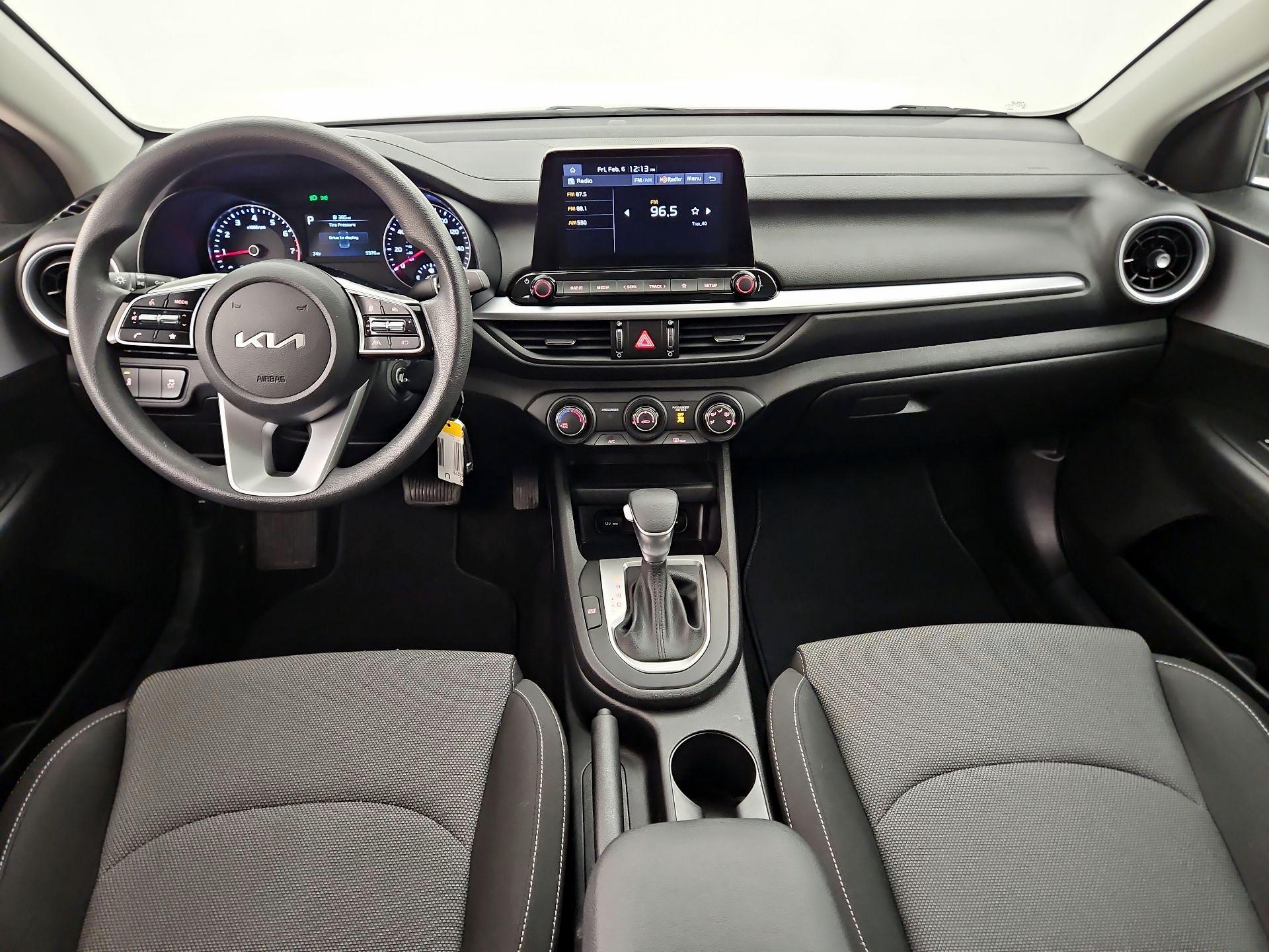 Thumbnail: 2023 Kia Forte - 9