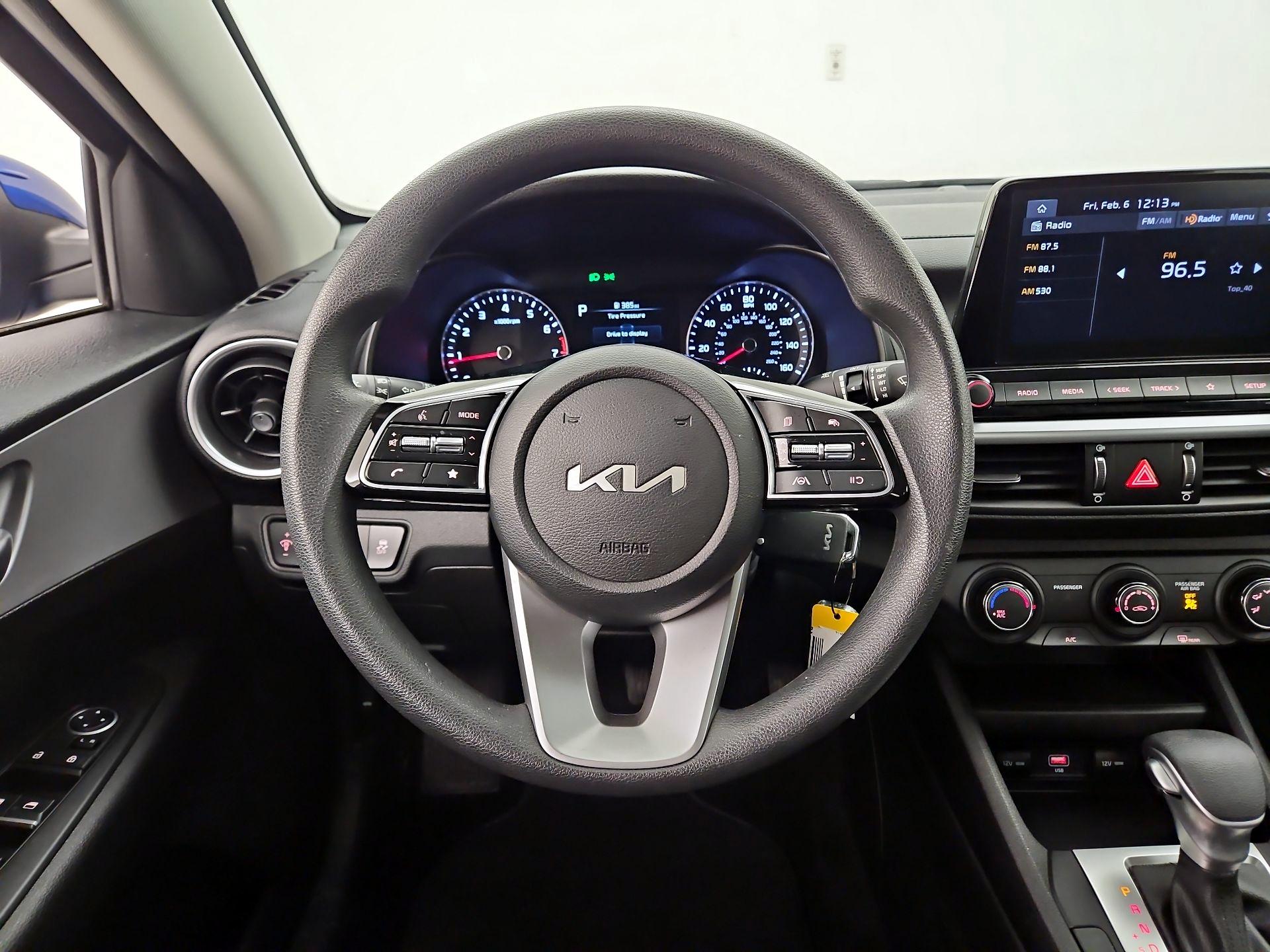 Thumbnail: 2023 Kia Forte - 10