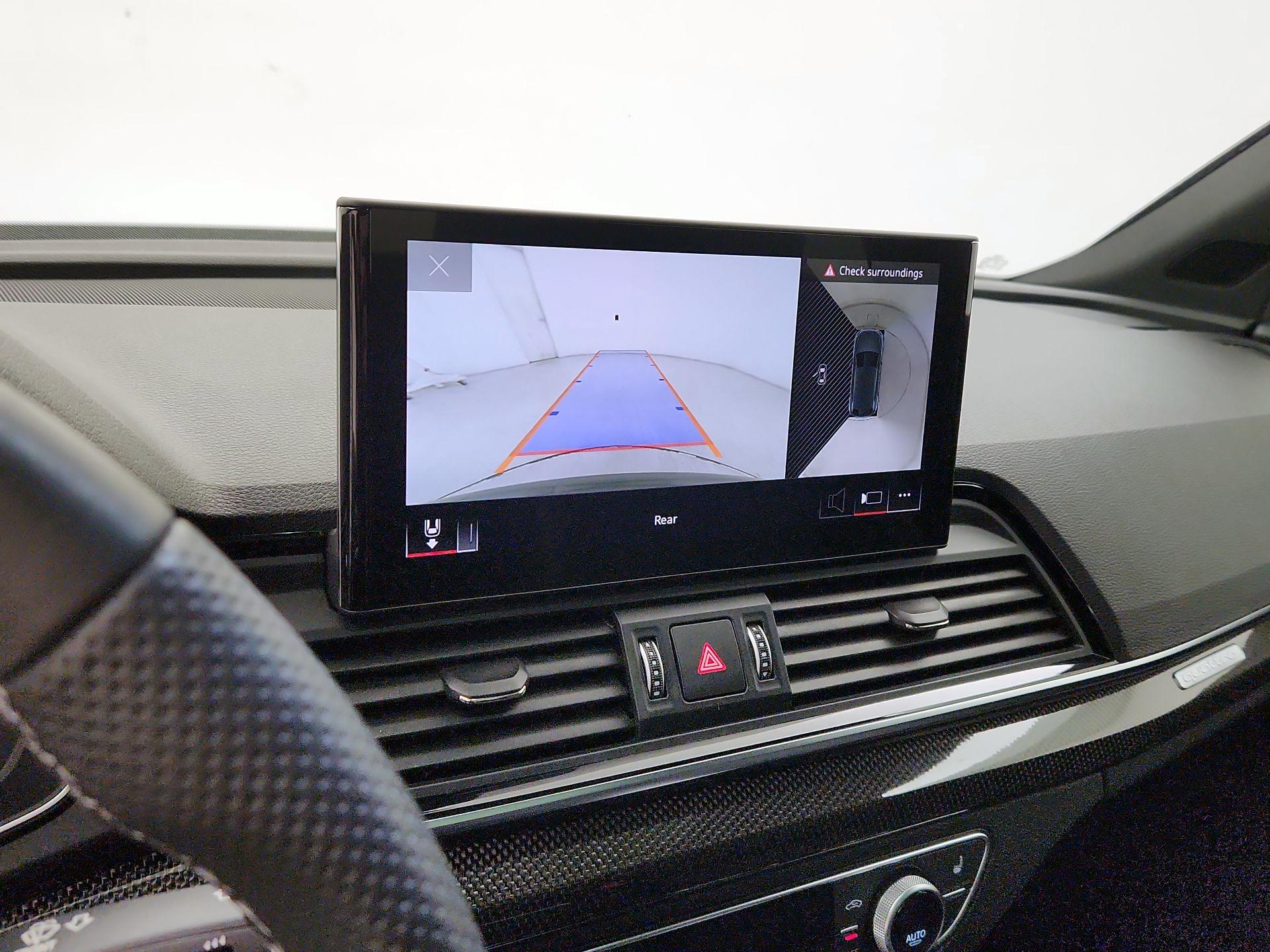 Thumbnail: 2022 Audi SQ5 - 14