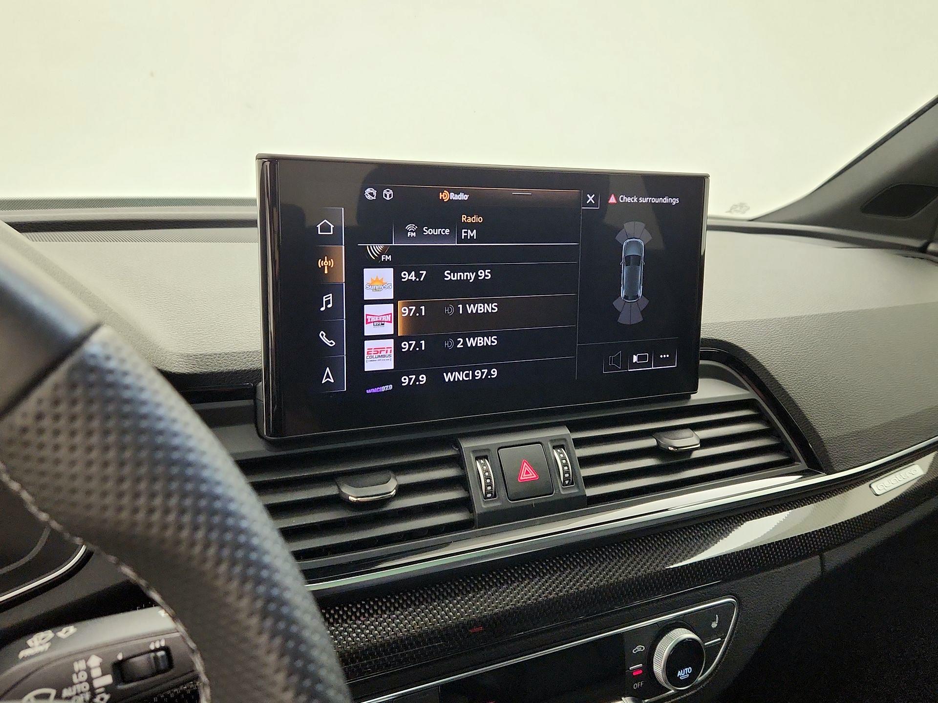 Thumbnail: 2022 Audi SQ5 - 15